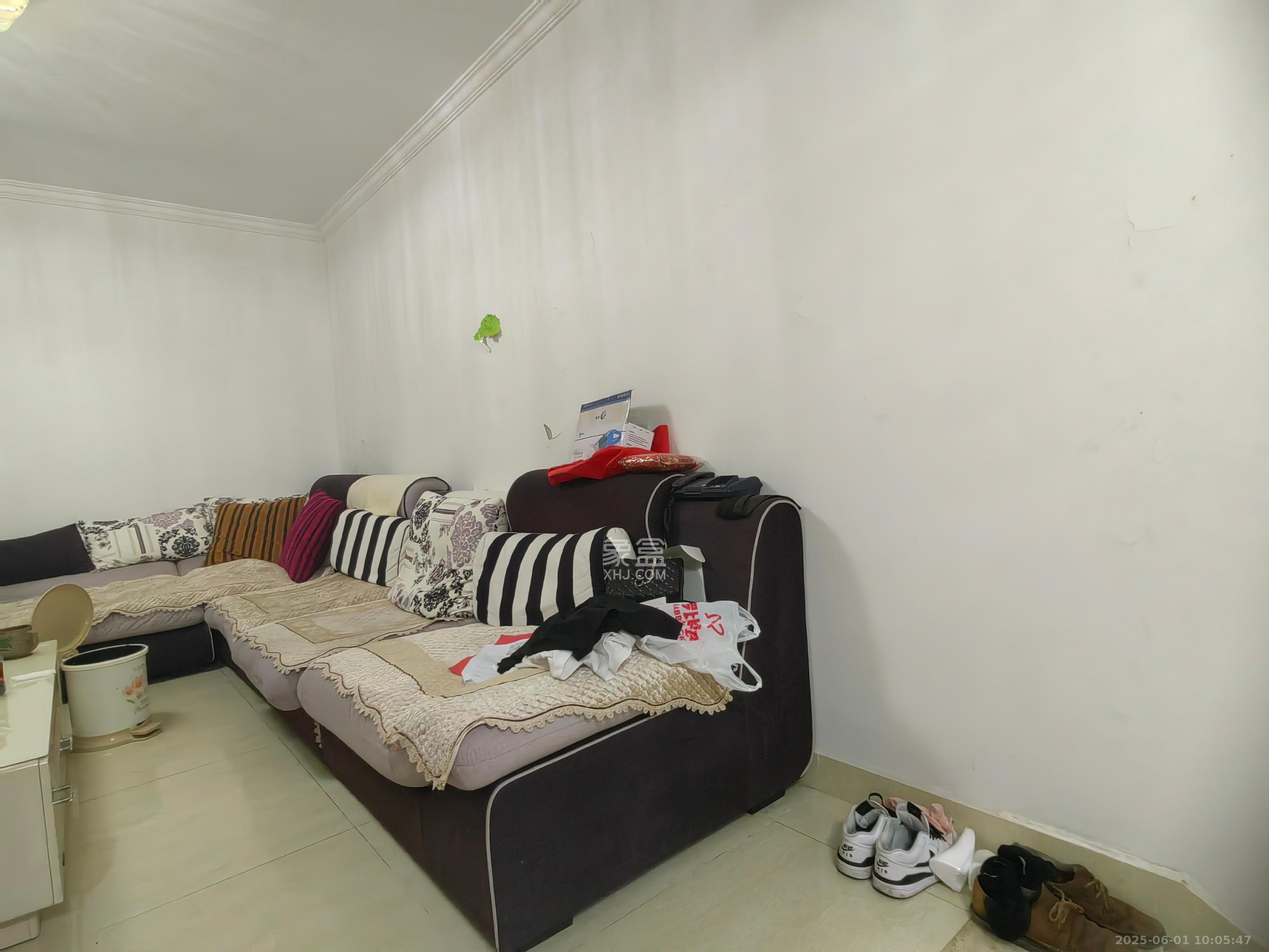 东玺门 4室2厅2卫 3800.0元/月 东玺门 4室2厅2卫 3800.0元/月室内图