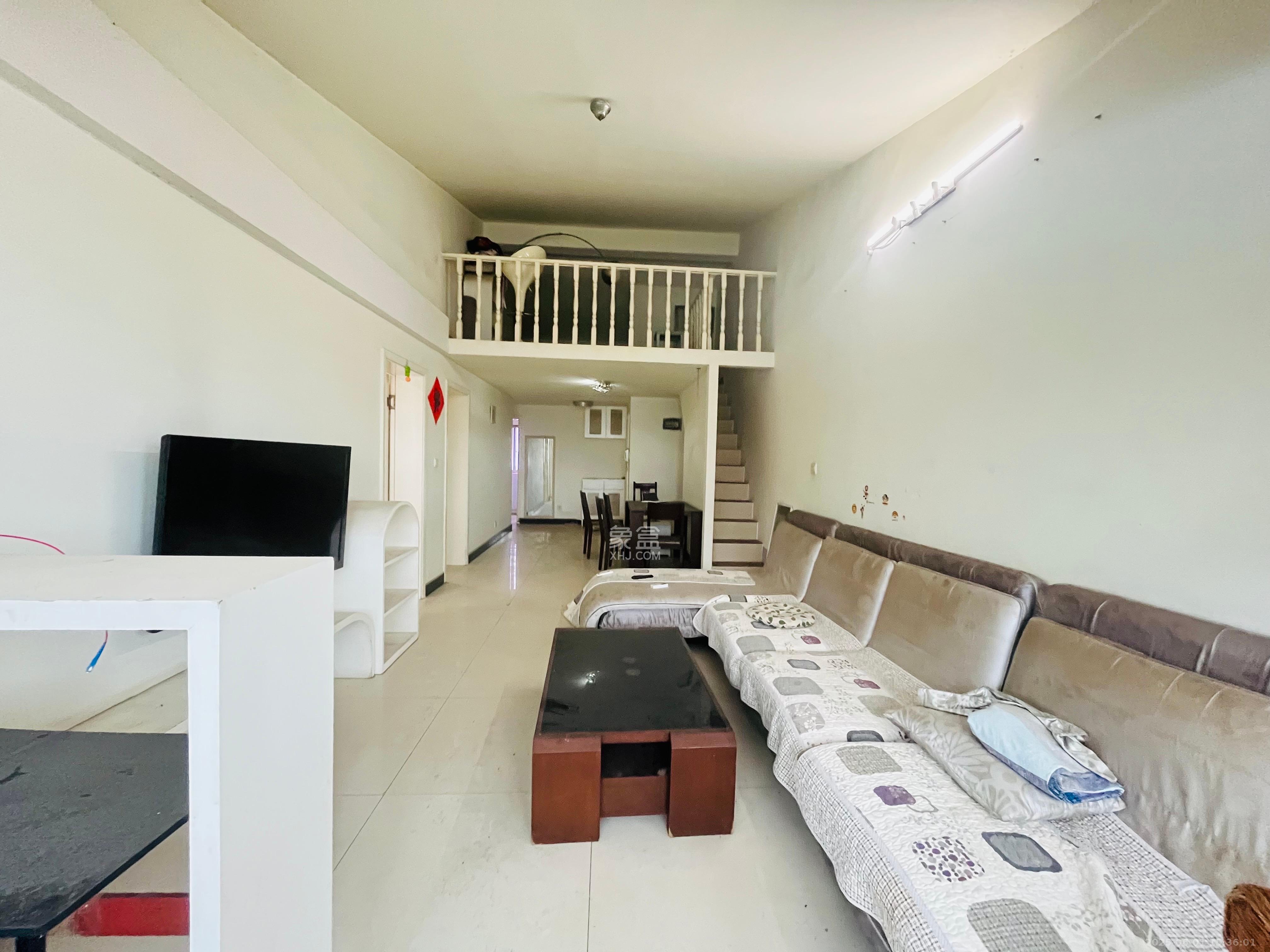 金达家园 3室2厅1卫 1800.0元/月 金达家园 3室2厅1卫 1800.0元/月室内图