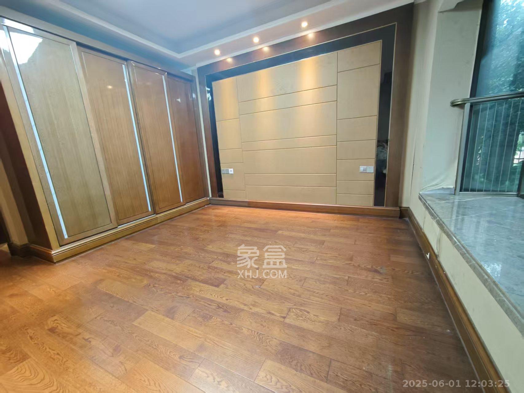 恒大御景天下城一期 3室2厅2卫 3200.0元/月 恒大御景天下城一期 3室2厅2卫 3200.0元/月室内图