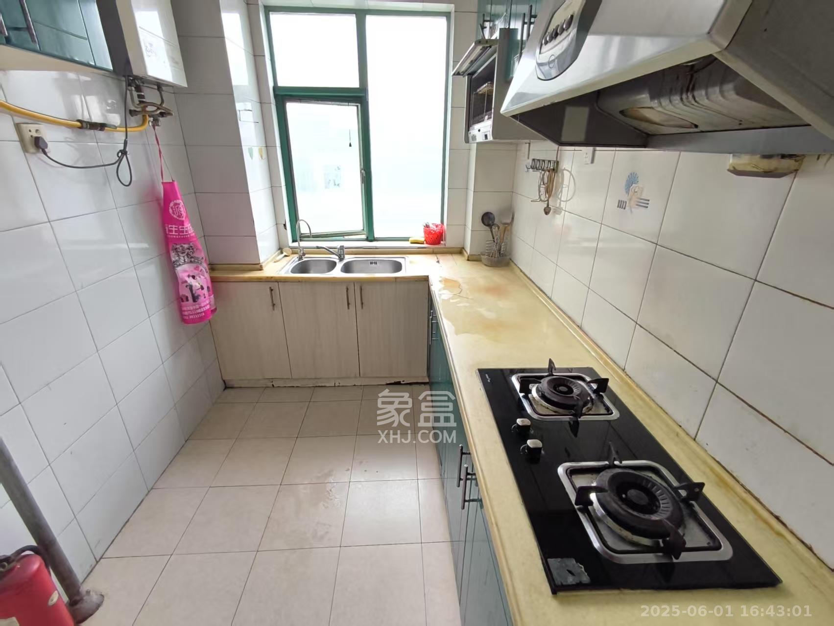 锦绣华天 3室2厅2卫 3300.0元/月 锦绣华天 3室2厅2卫 3300.0元/月室内图