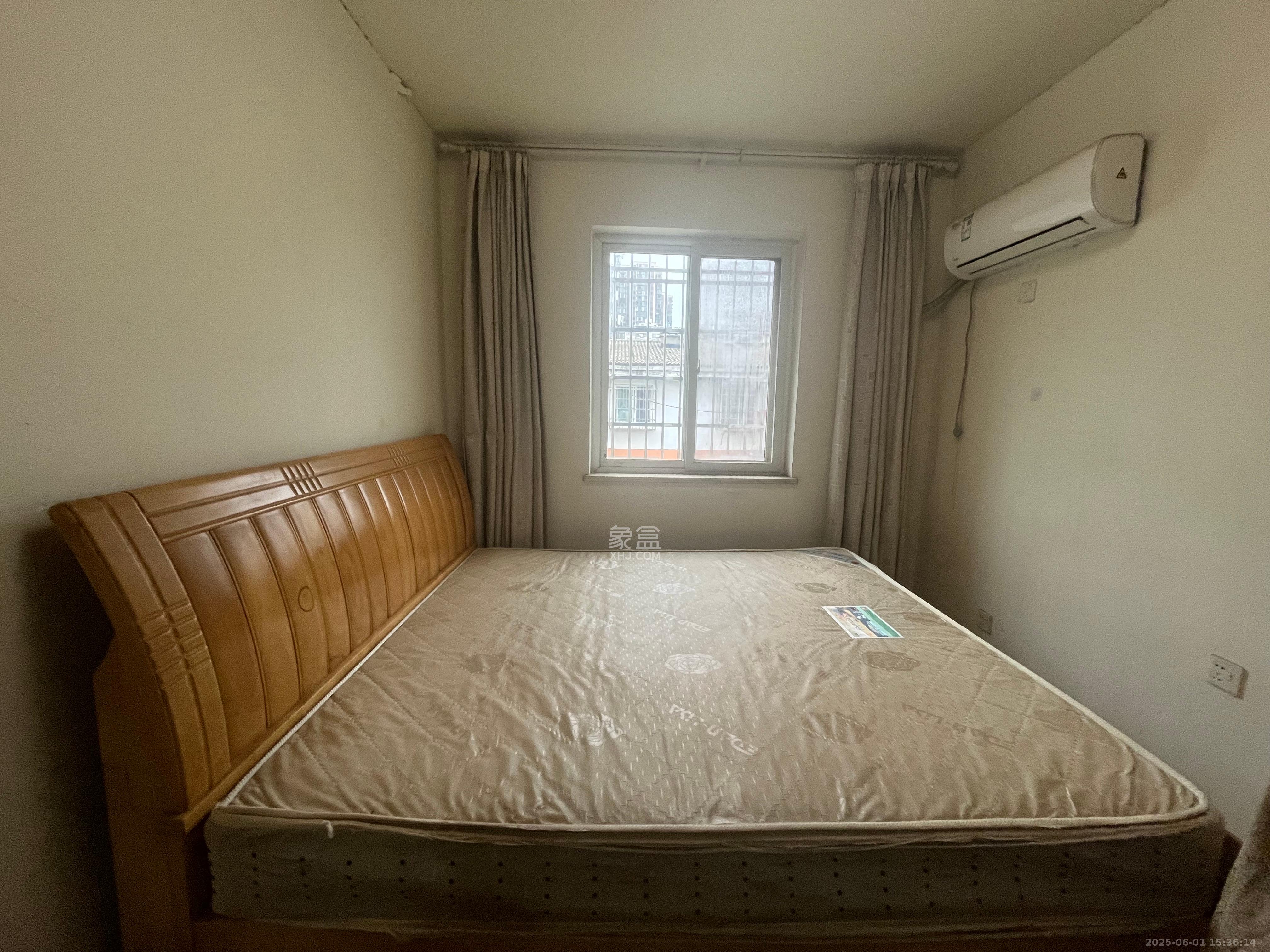 金达家园 3室2厅1卫 1800.0元/月 金达家园 3室2厅1卫 1800.0元/月室内图