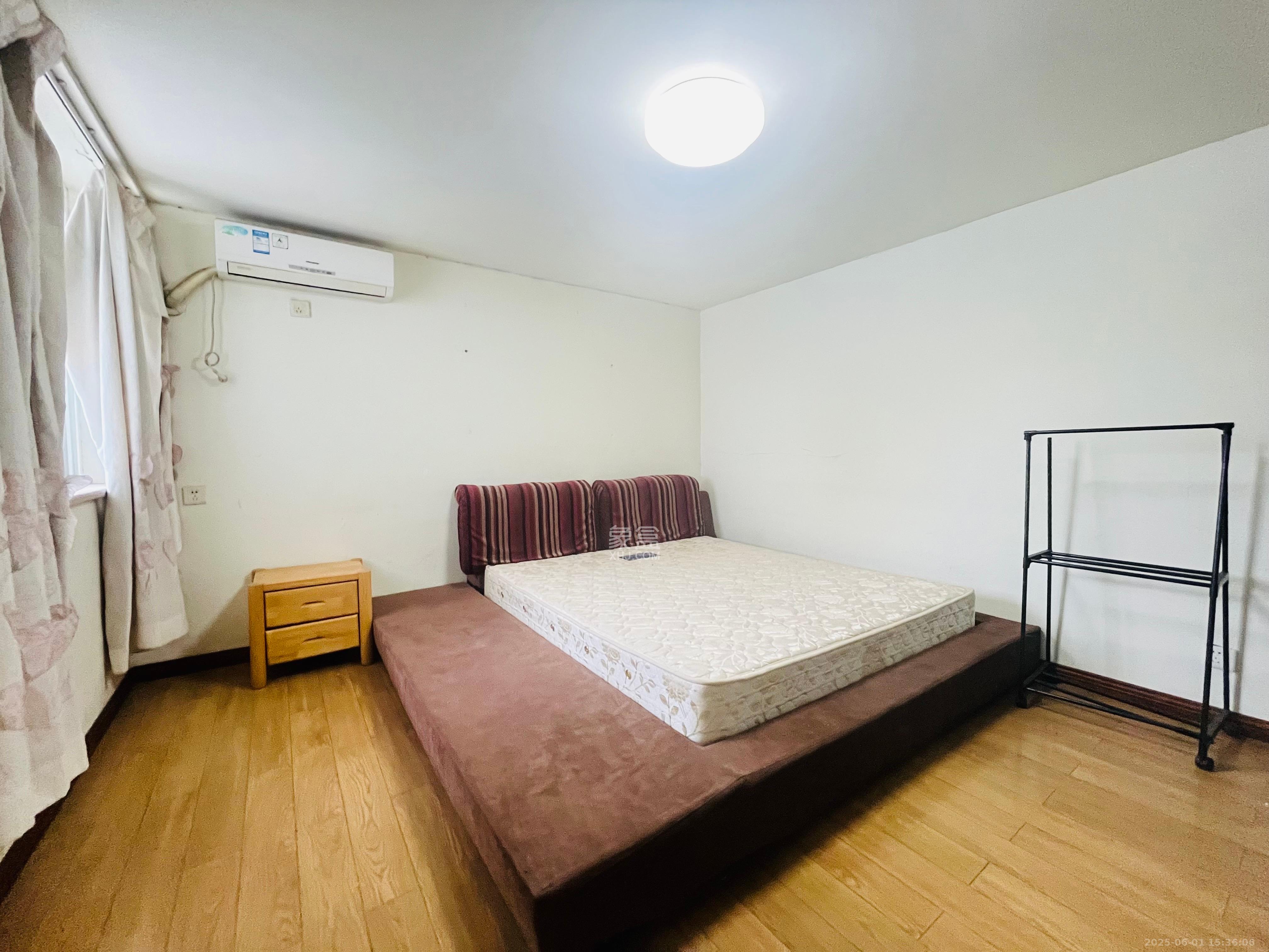 金达家园 3室2厅1卫 1800.0元/月 金达家园 3室2厅1卫 1800.0元/月室内图