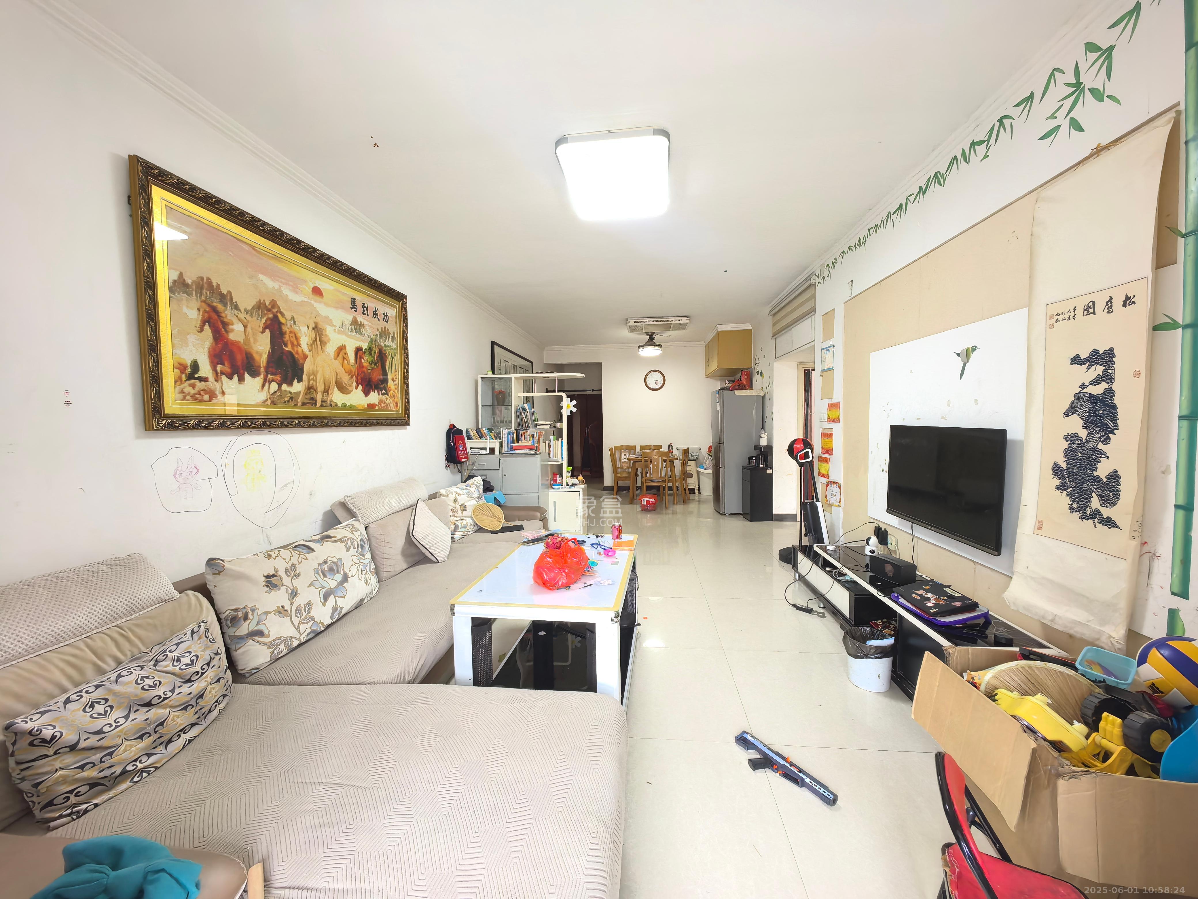 东方锦泰 2室2厅1卫 29.8万 东方锦泰 2室2厅1卫 29.8万客厅