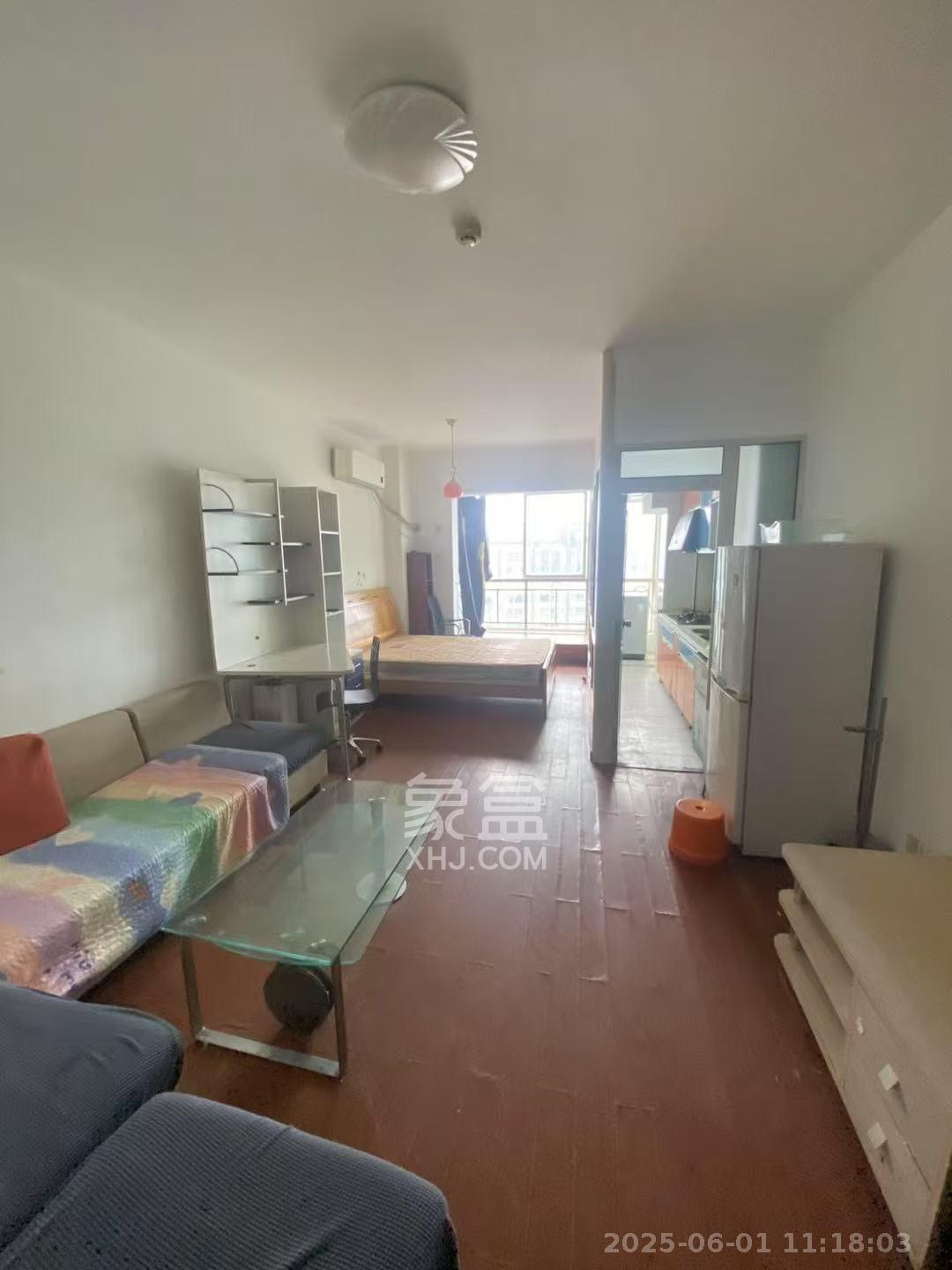 时代先锋 1室1厅1卫 1400.0元/月 时代先锋 1室1厅1卫 1400.0元/月室内图