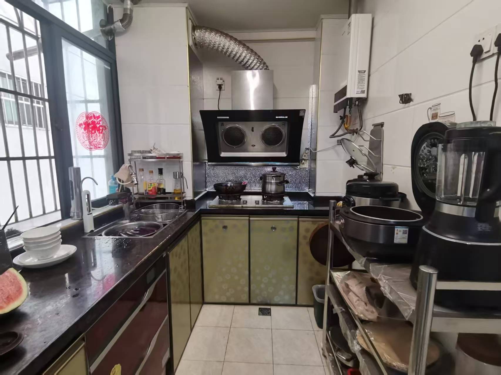 绿源雅都 4室2厅2卫 172.0万 绿源雅都 4室2厅2卫 172.0万客厅