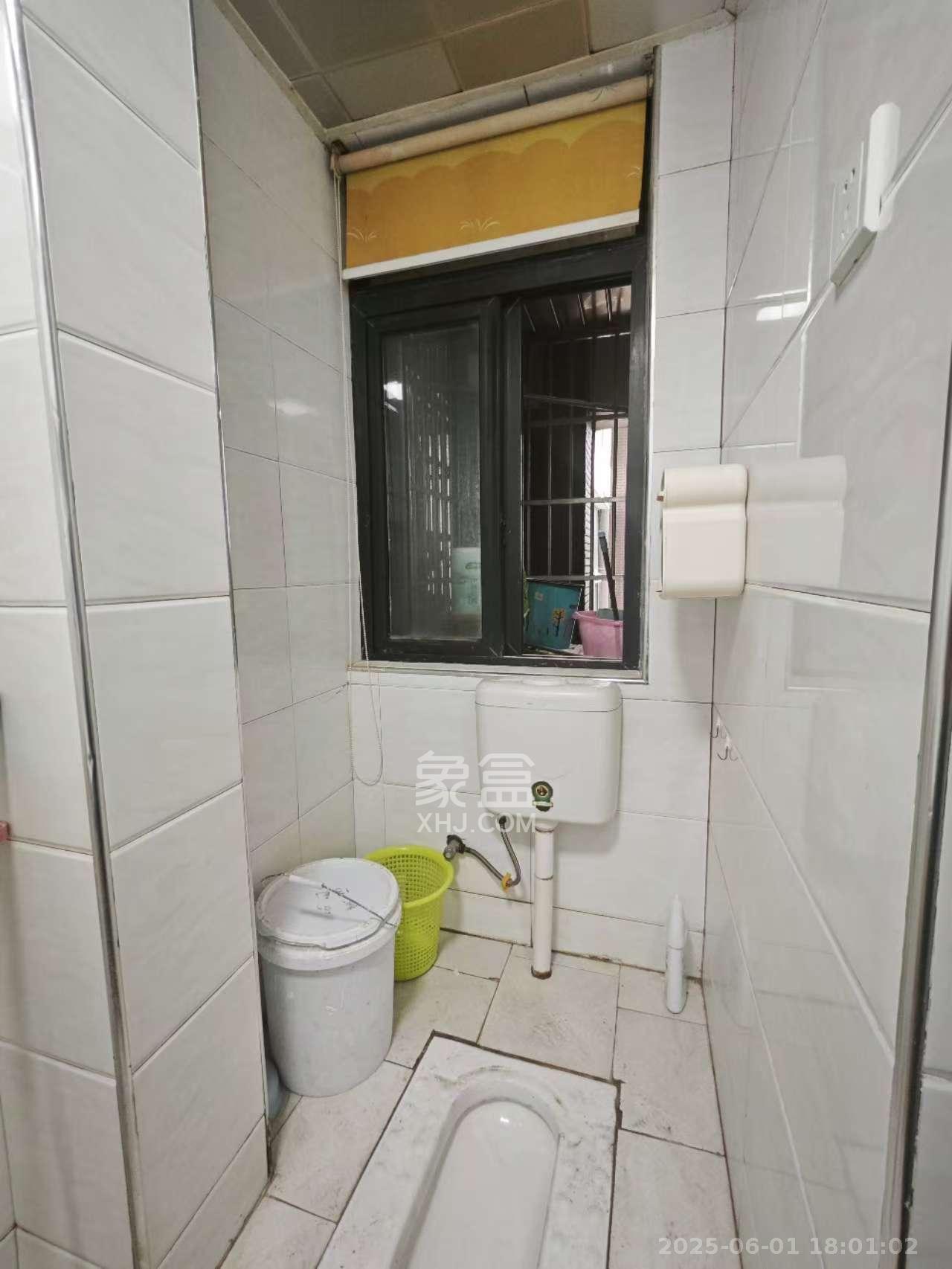 红树湾  1室1厅1卫    1050.0元/月室内图