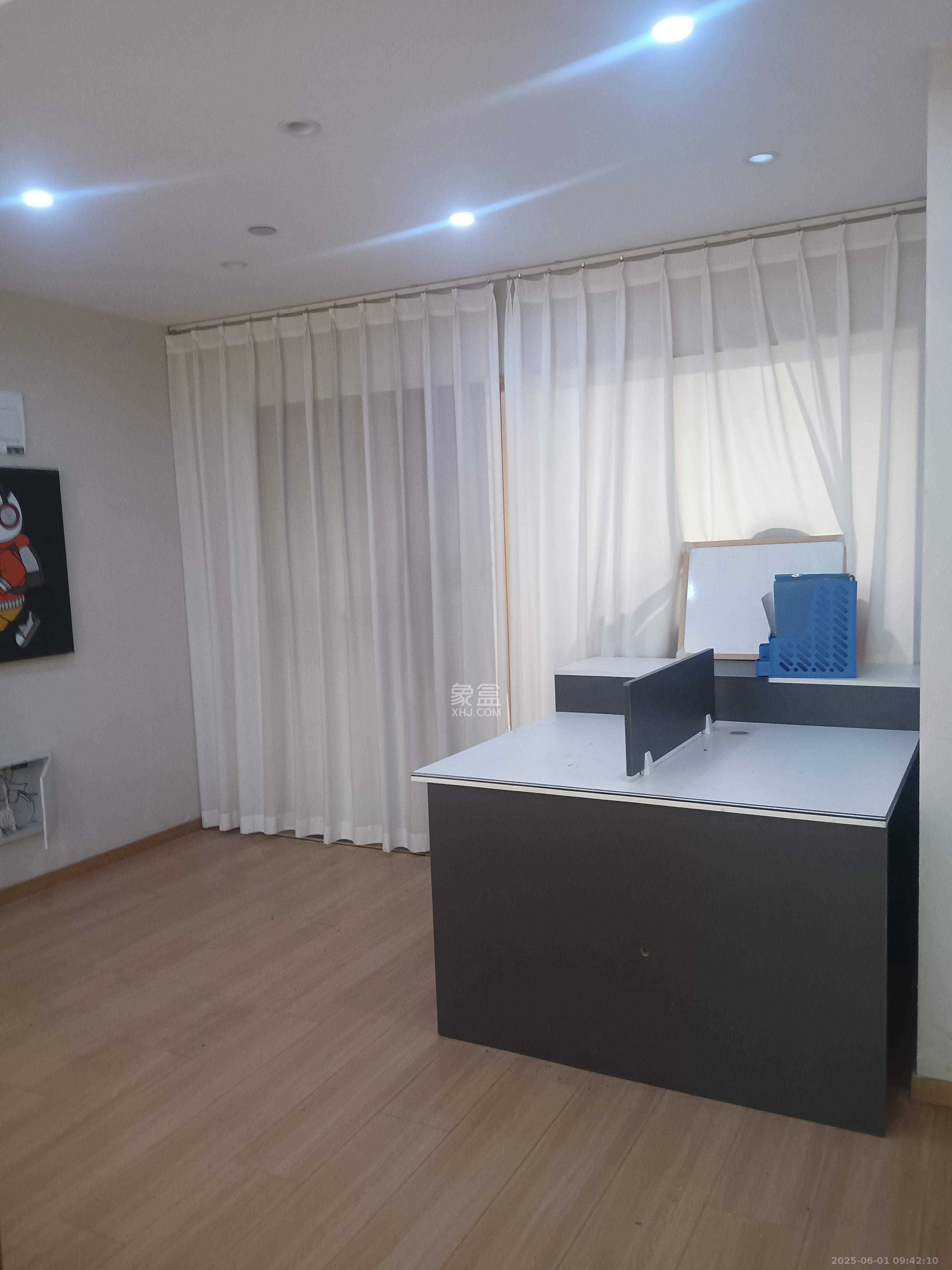 中建嘉和城  2室1厅1卫   3800.00元/月室内图