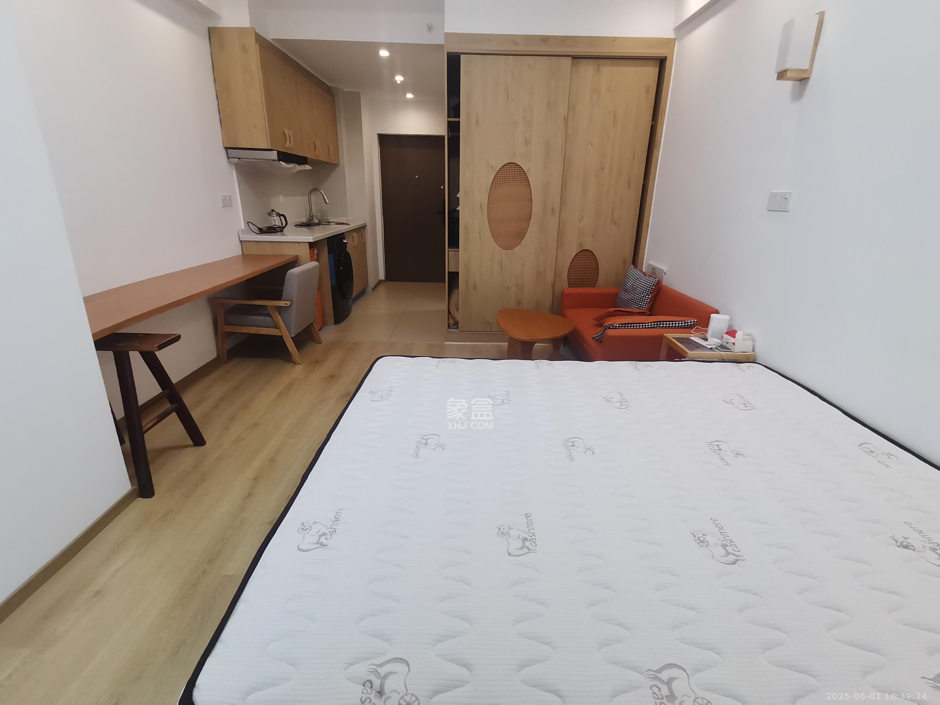 中建宝铂公馆  1室1厅1卫   2350.00元/月室内图