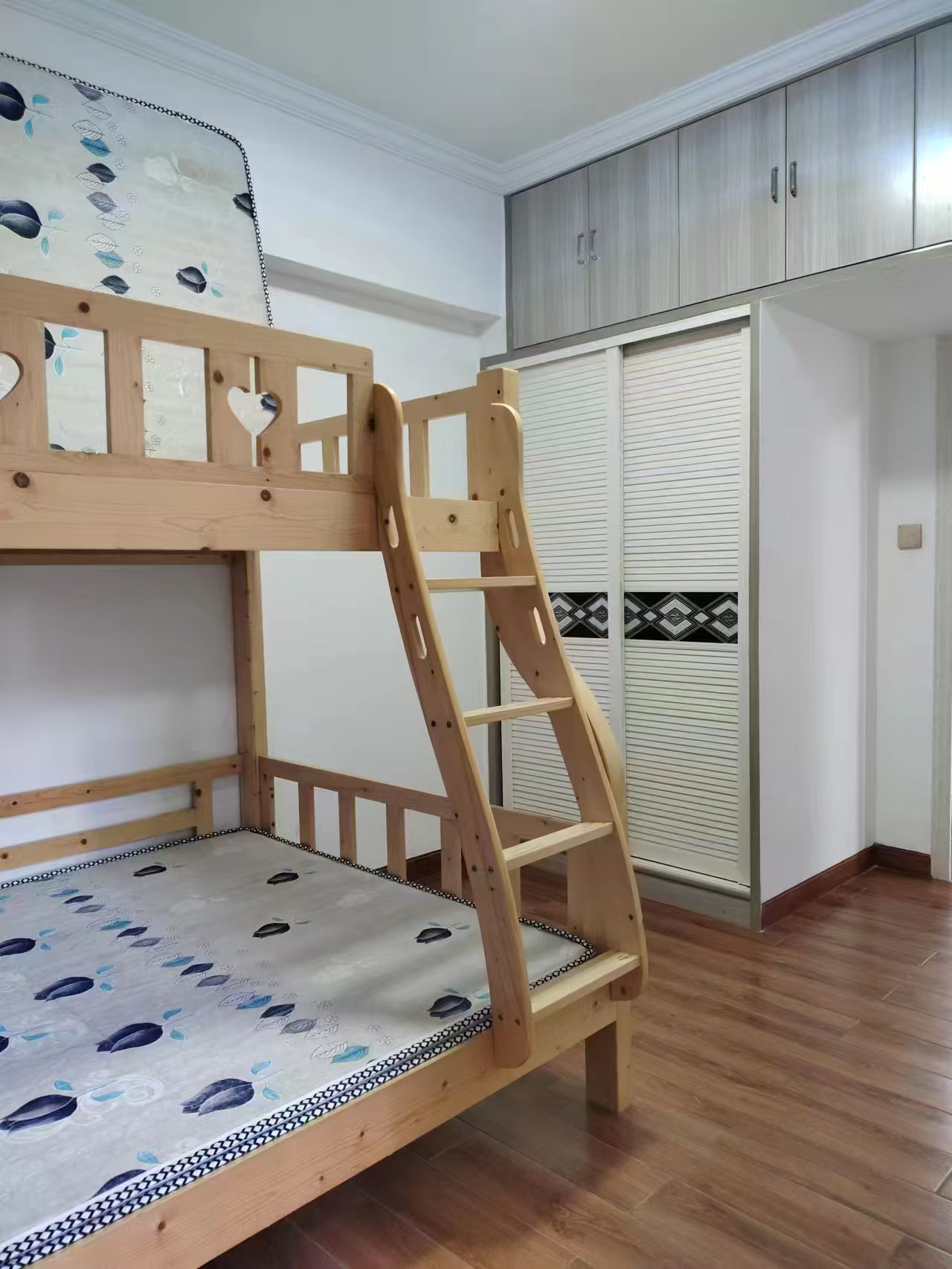 百弘学府城 2室1厅1卫 1200.0元/月 百弘学府城 2室1厅1卫 1200.0元/月室内图