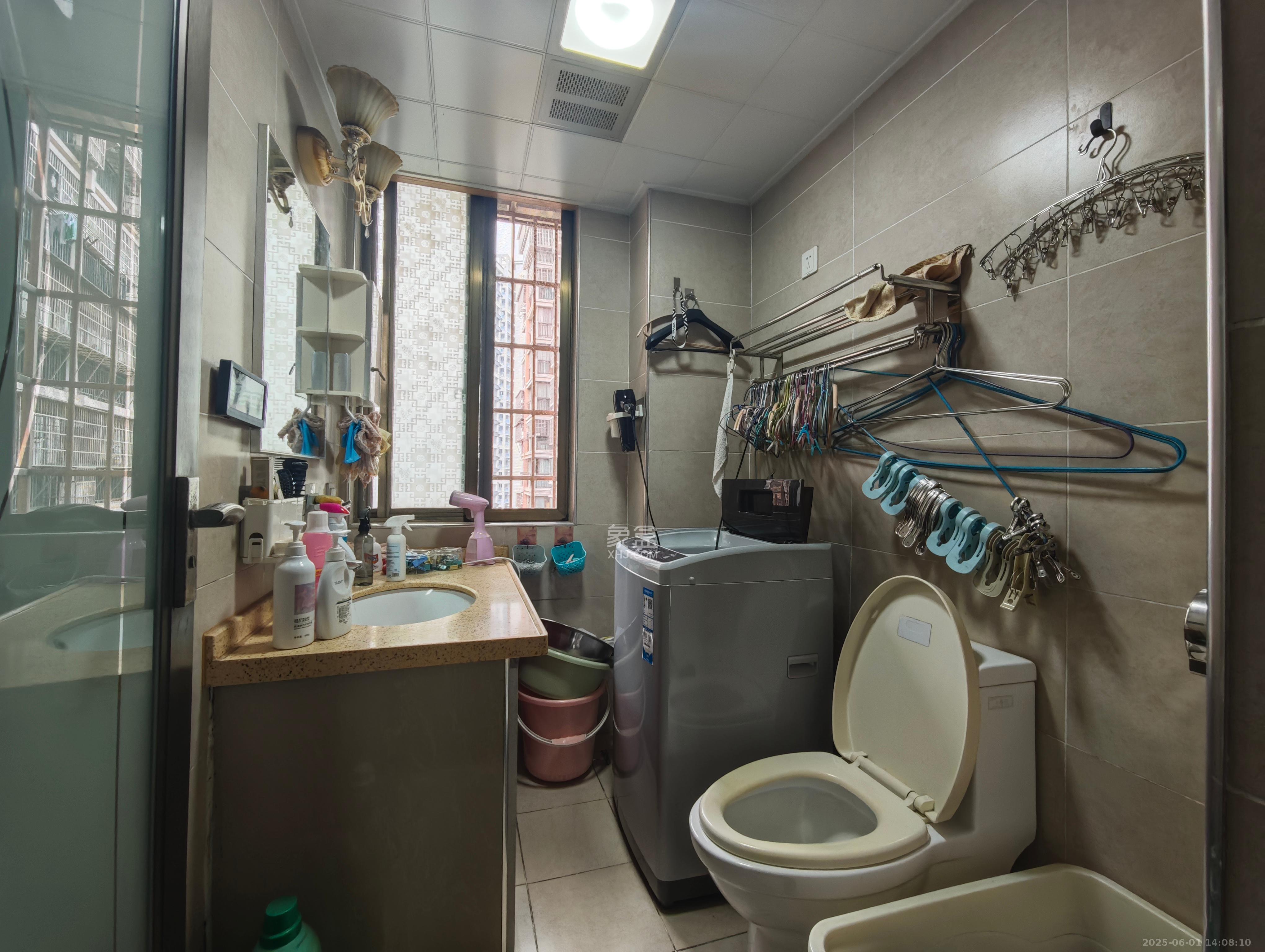 蟠龙欣苑 1室0厅0卫 2200.0元/月 蟠龙欣苑 1室0厅0卫 2200.0元/月室内图