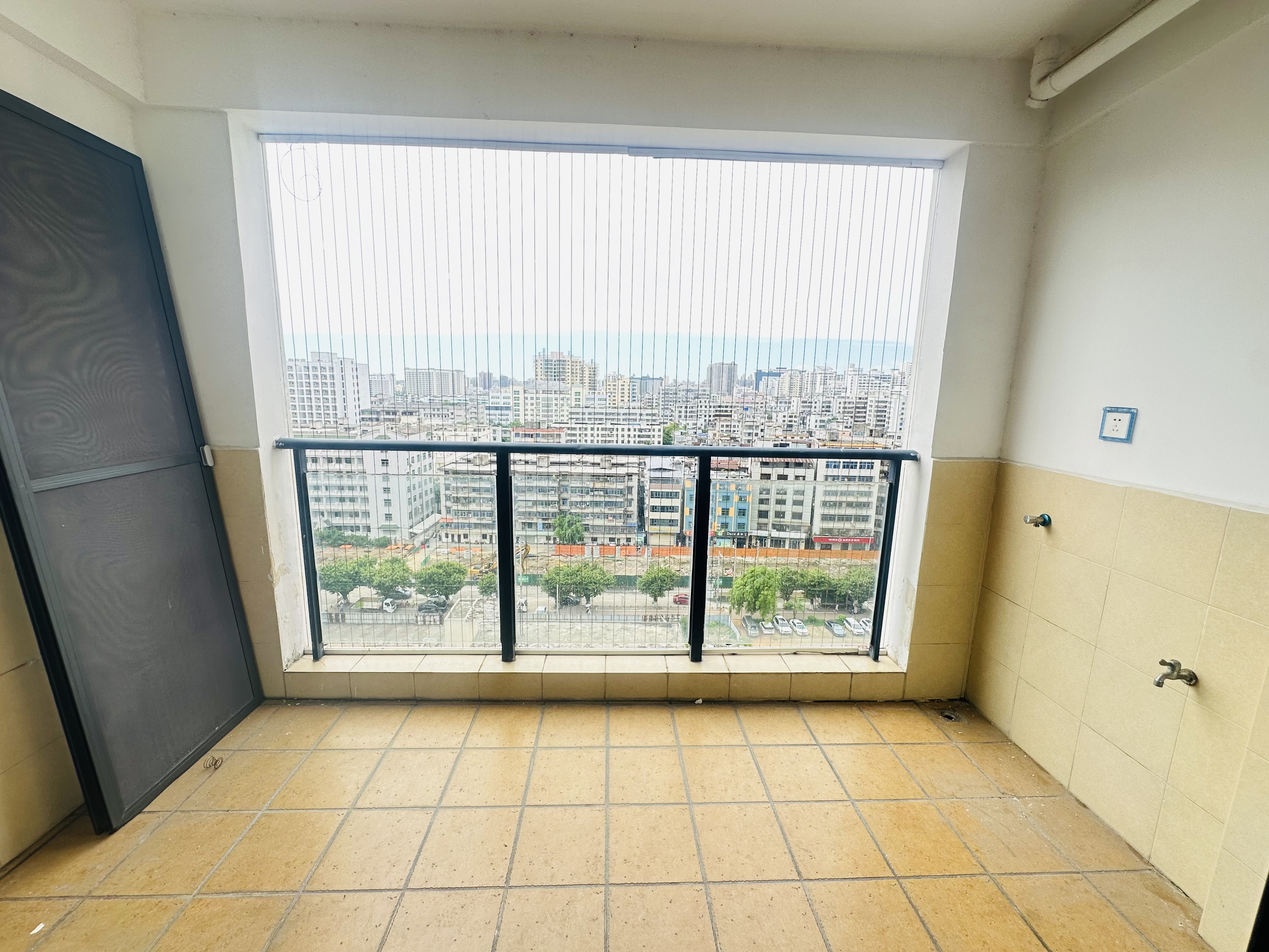 厚土珊瑚湾  2室2厅1卫   2400.00元/月室内图