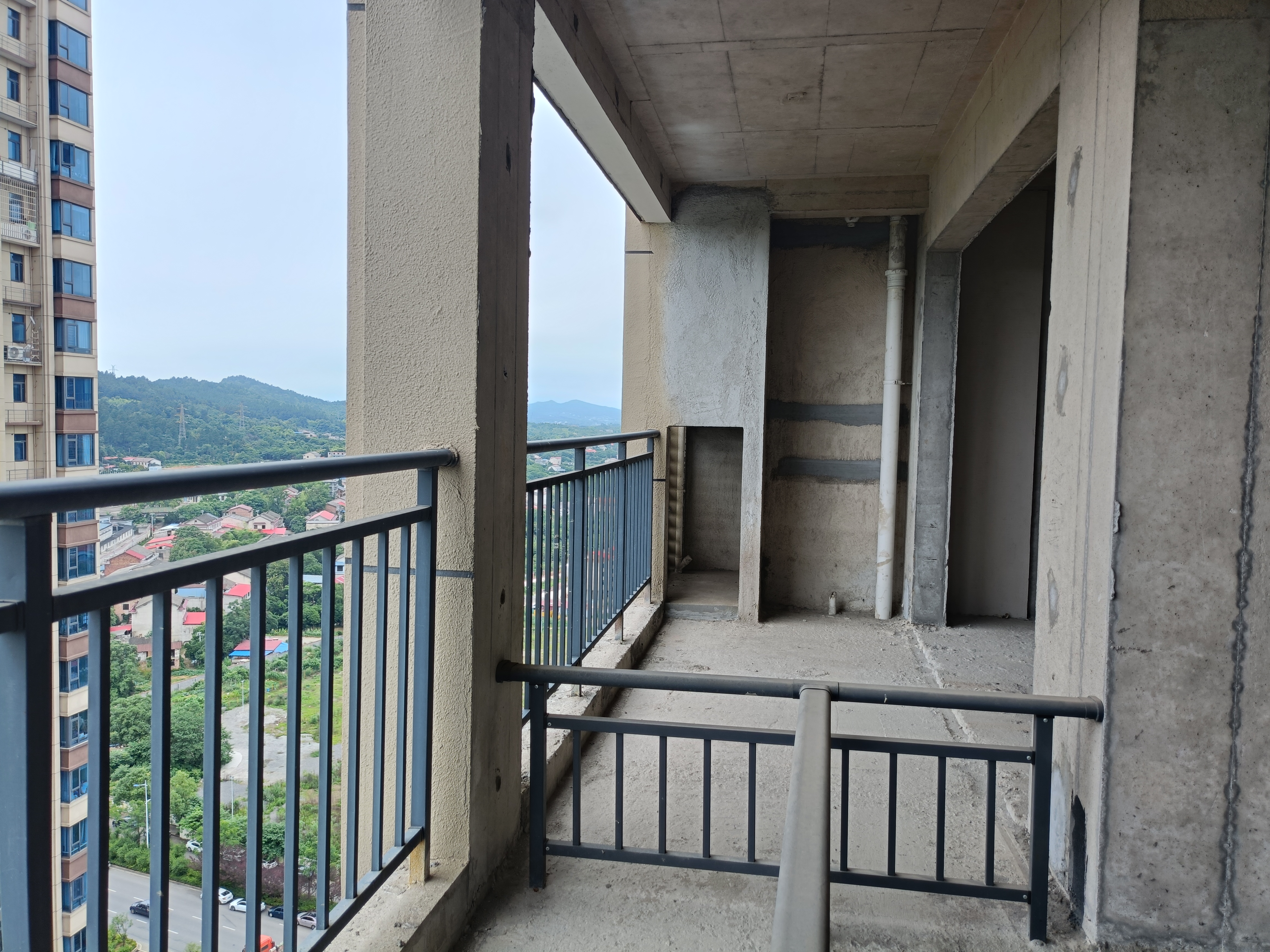 中甸.上河郡 3室2厅2卫 49.98万 中甸.上河郡 3室2厅2卫 49.98万客厅