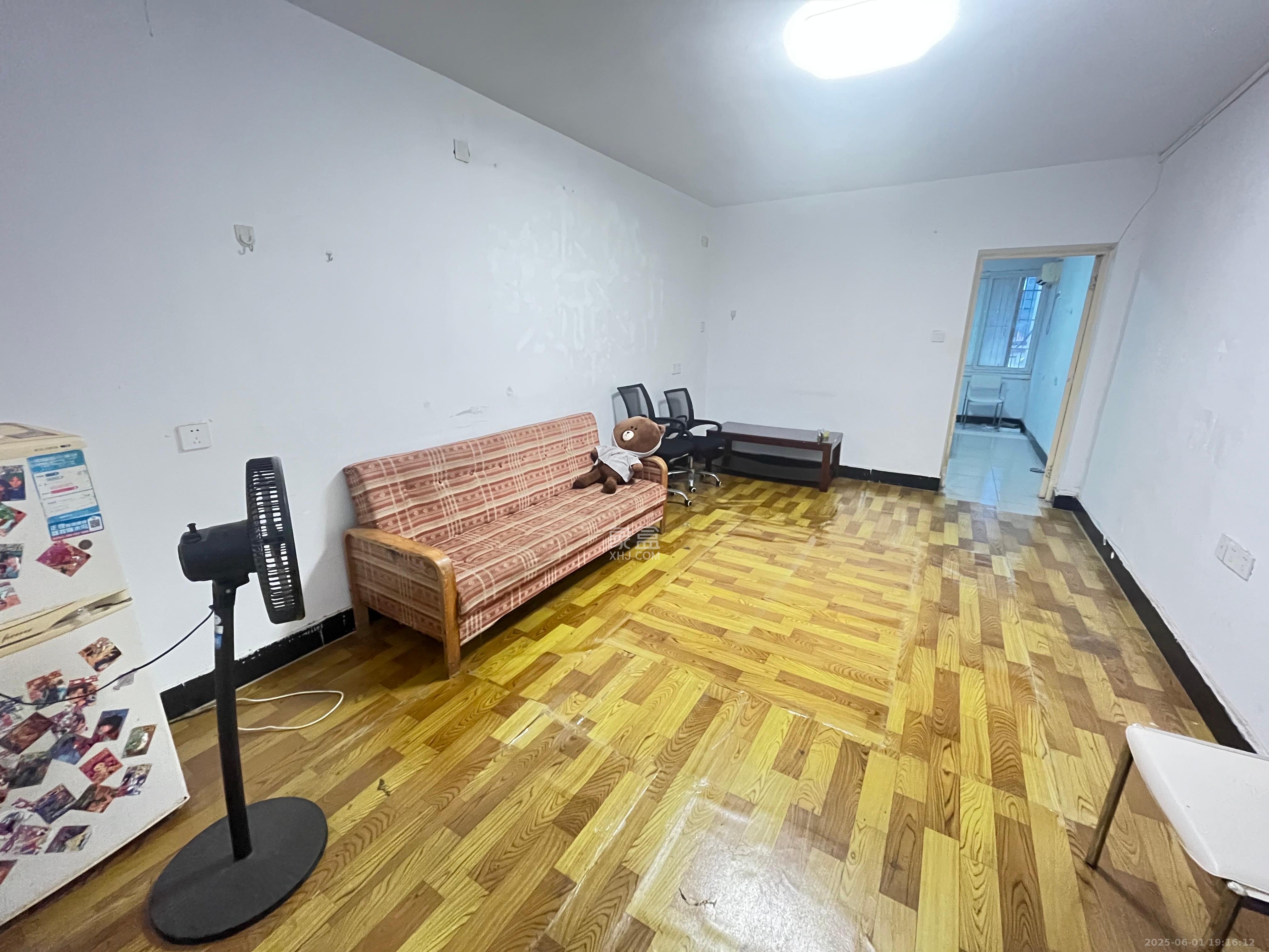 工农新村(工农桥社区) 1室1厅1卫 1000.0元/月 工农新村(工农桥社区) 1室1厅1卫 1000.0元/月室内图