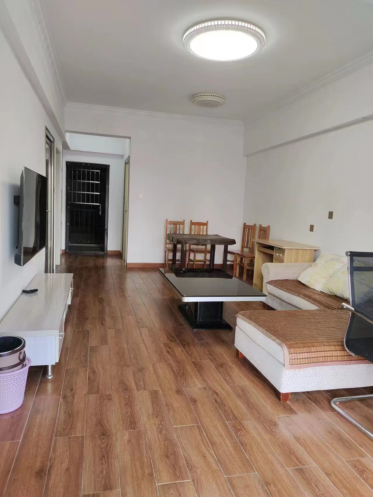 百弘学府城 2室1厅1卫 1200.0元/月 百弘学府城 2室1厅1卫 1200.0元/月室内图