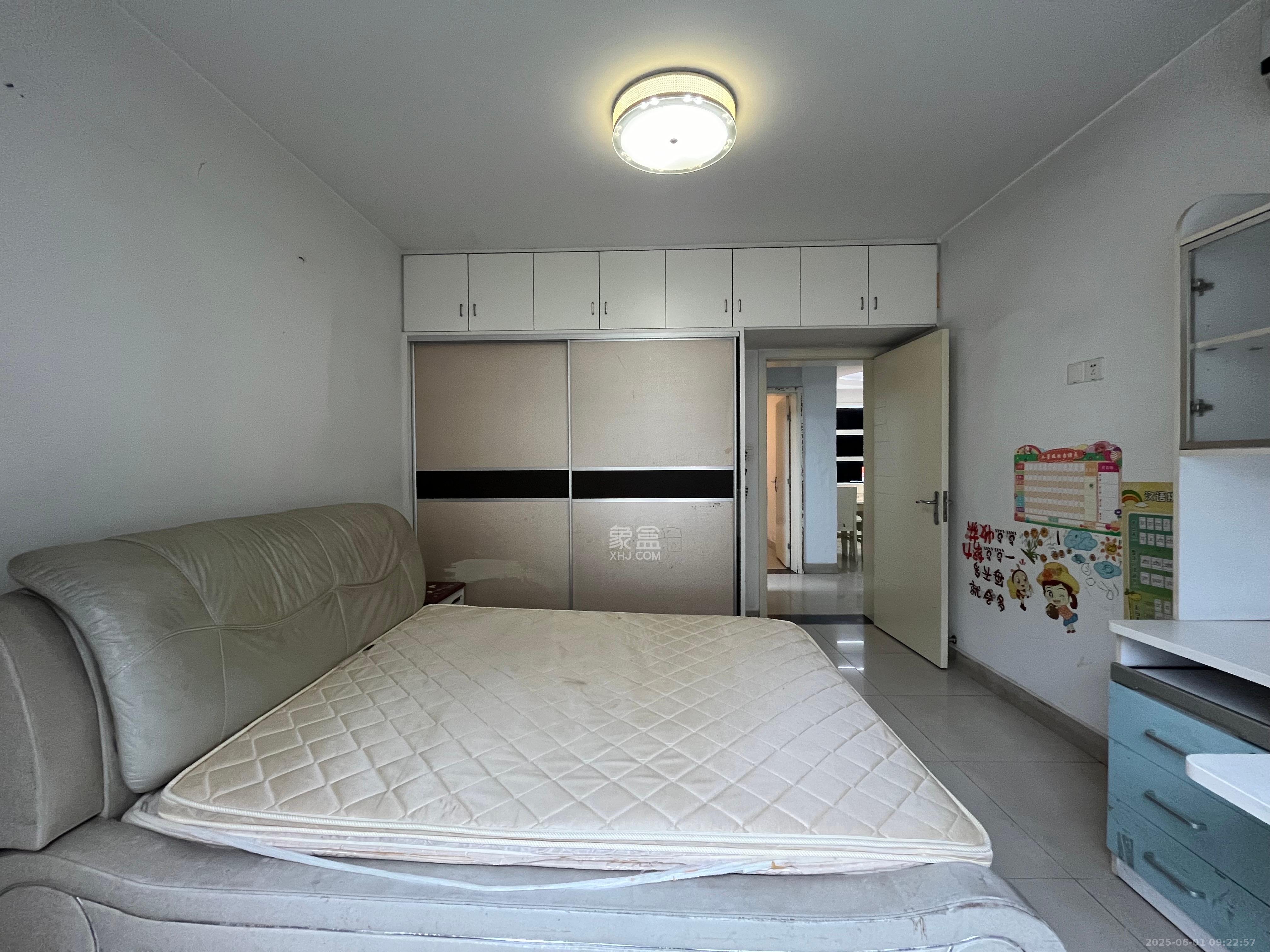 新星小区  2室2厅1卫    1700.0元/月室内图