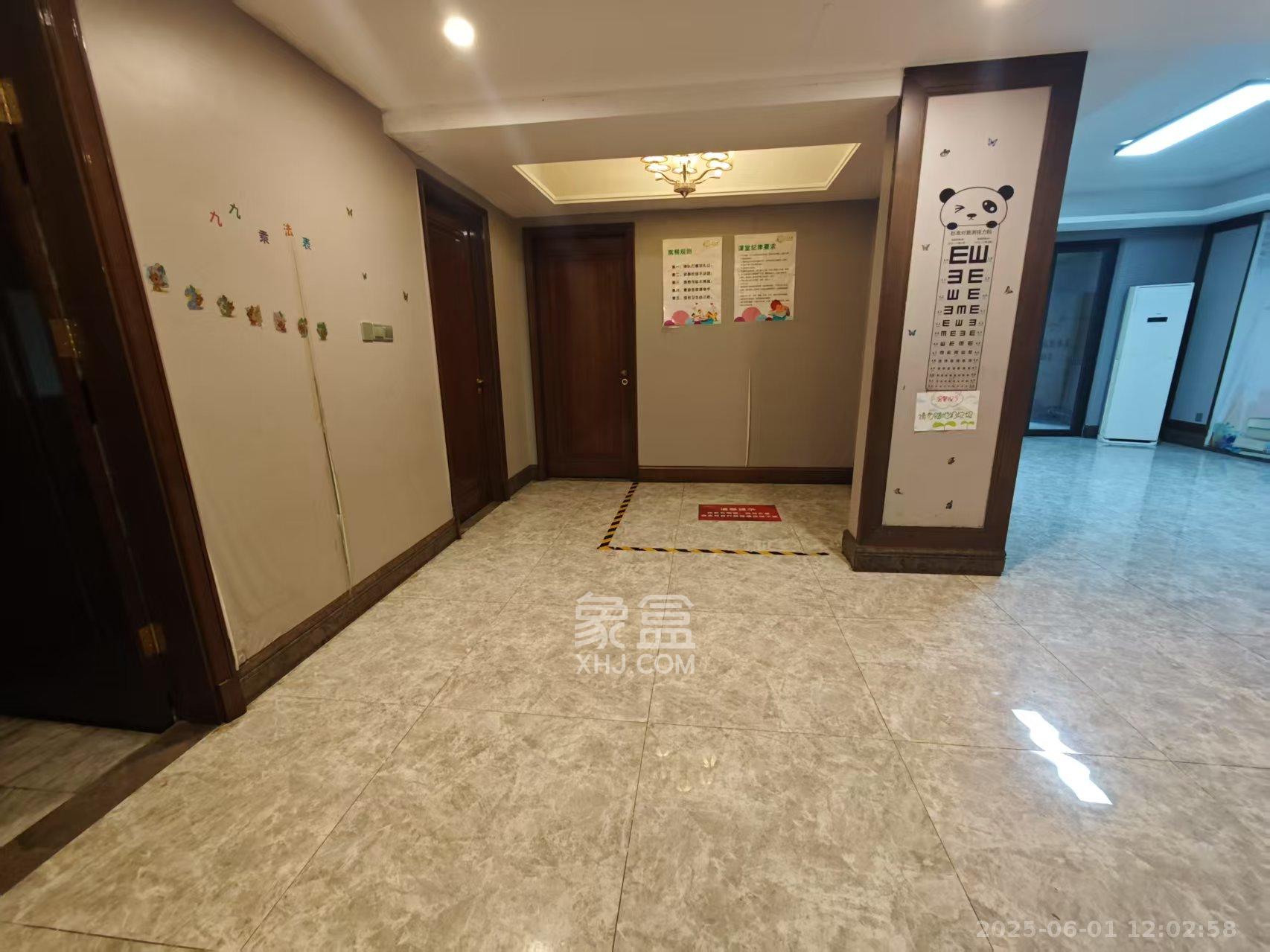 恒大御景天下城一期 3室2厅2卫 3200.0元/月 恒大御景天下城一期 3室2厅2卫 3200.0元/月室内图