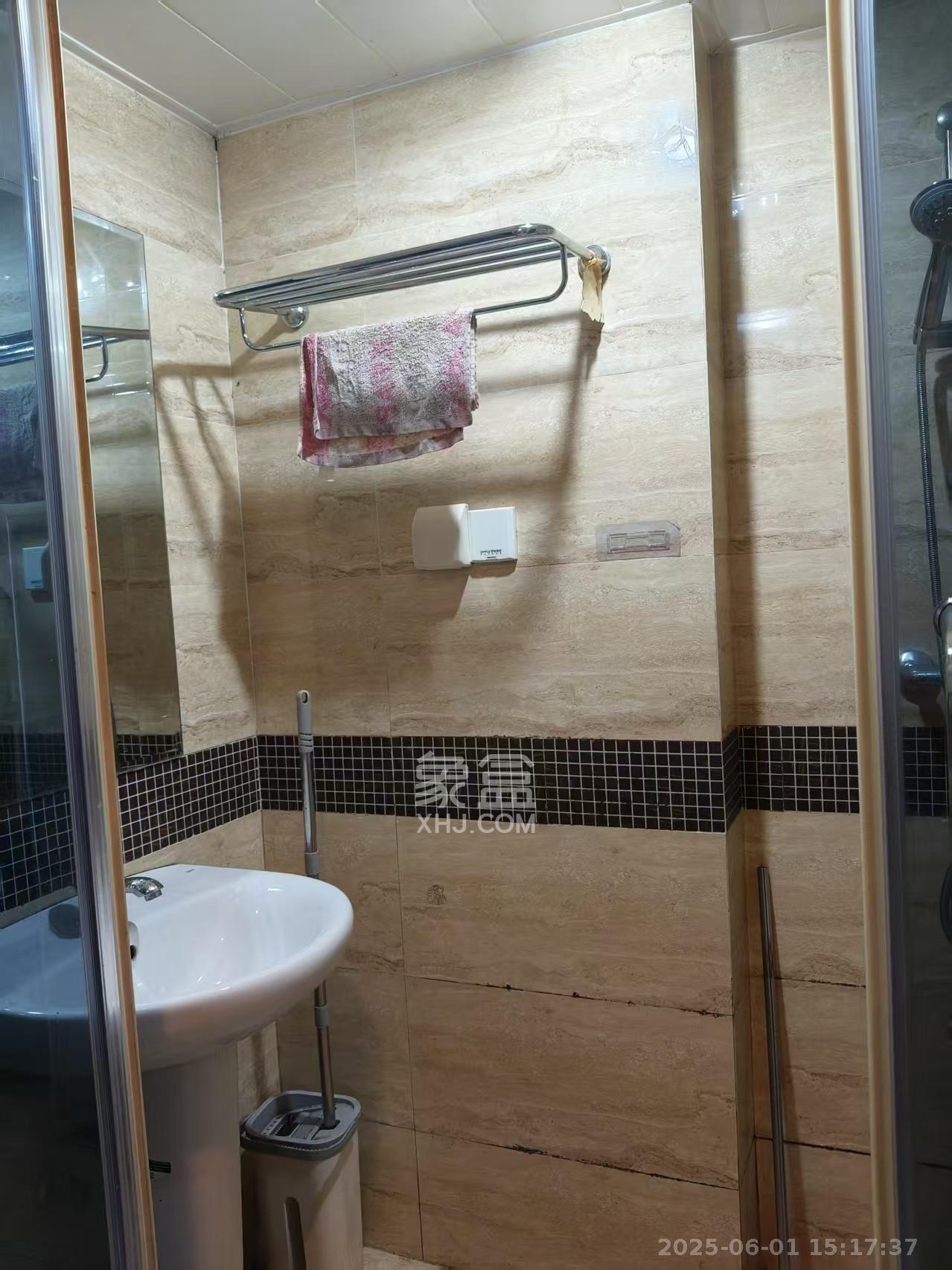 万科城  1室1厅1卫    1250.0元/月室内图
