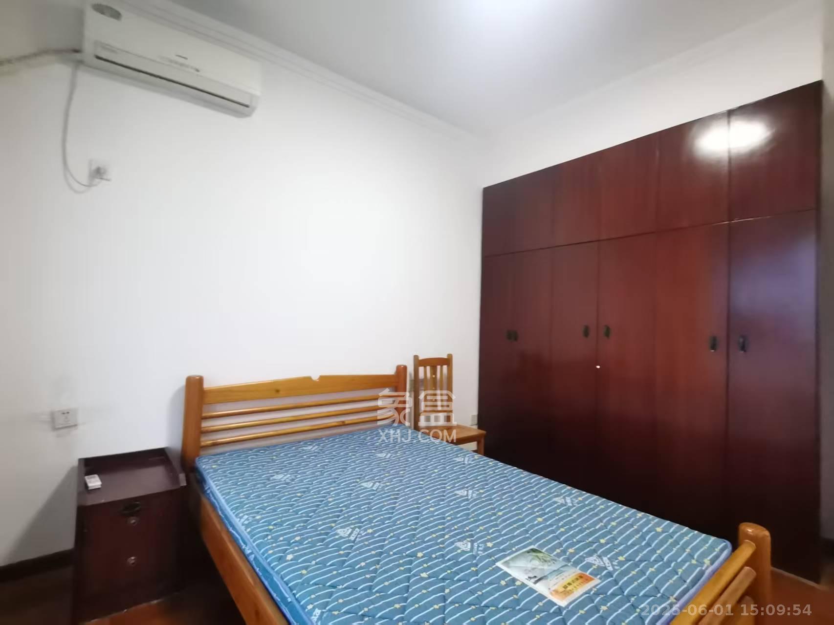 麓山枫情 2室2厅1卫 2300.0元/月 麓山枫情 2室2厅1卫 2300.0元/月室内图