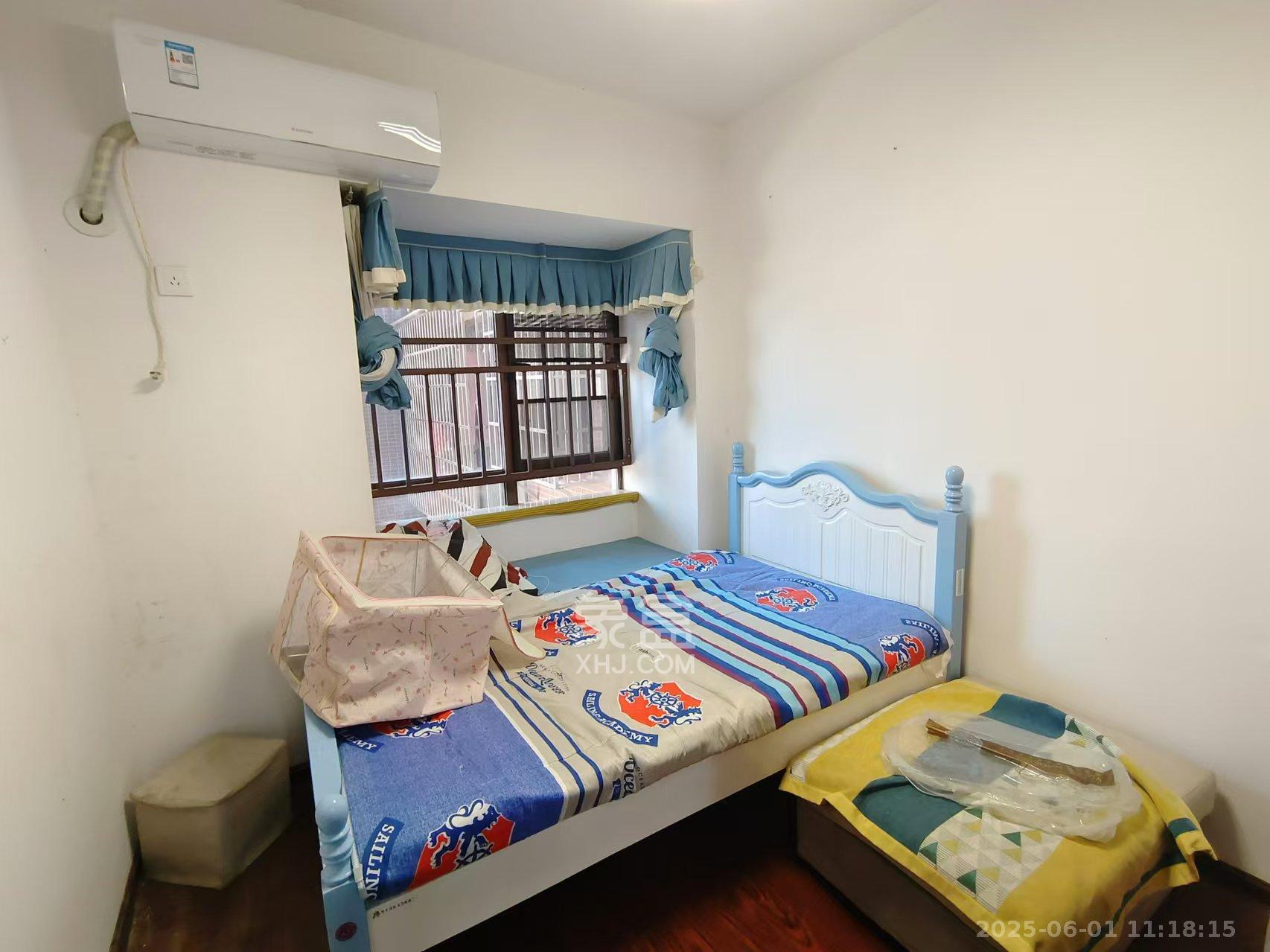 新长海广场  3室2厅2卫   2500.00元/月室内图