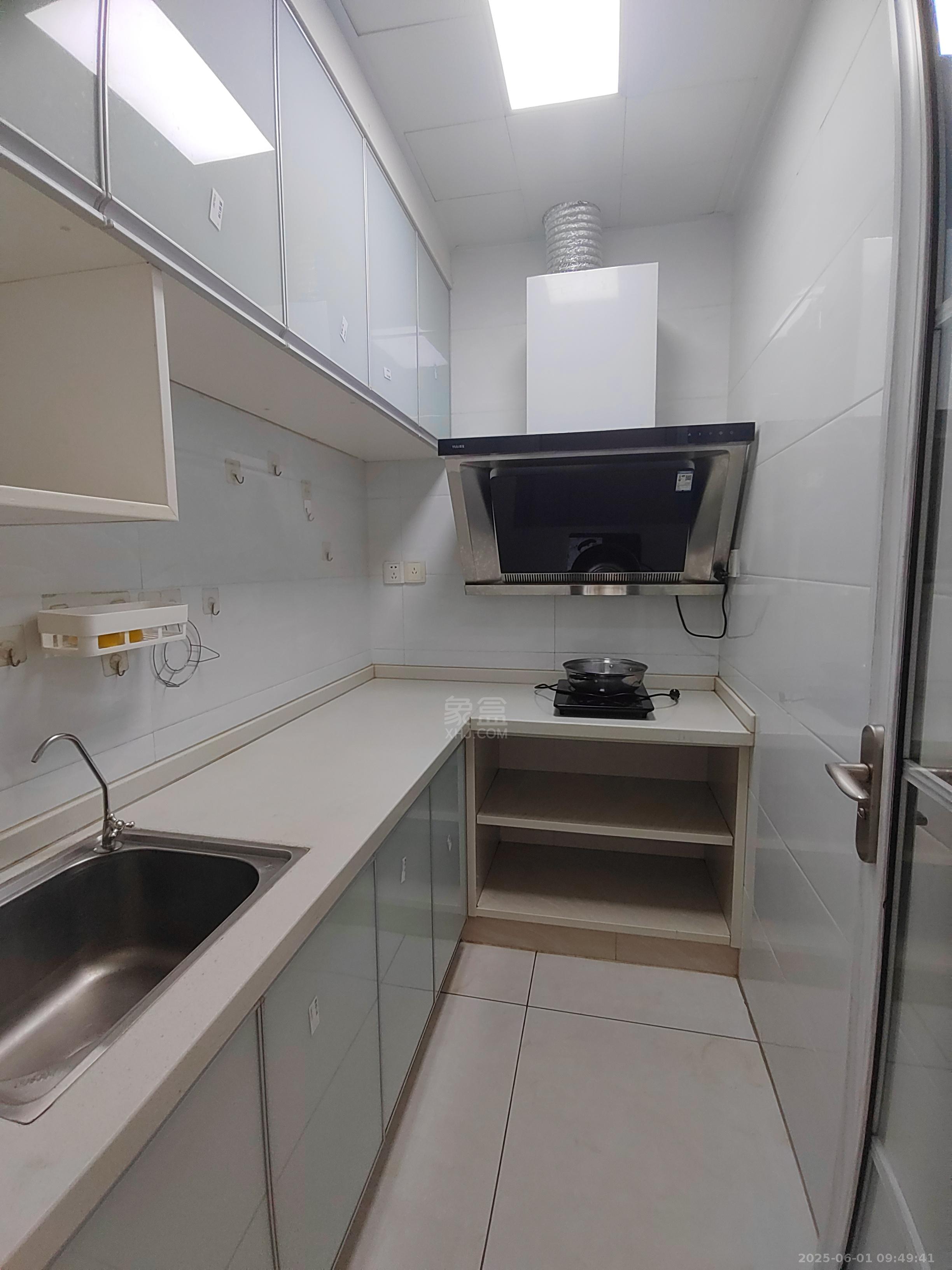 中泰财富湘江 1室1厅1卫 1100.0元/月 中泰财富湘江 1室1厅1卫 1100.0元/月室内图