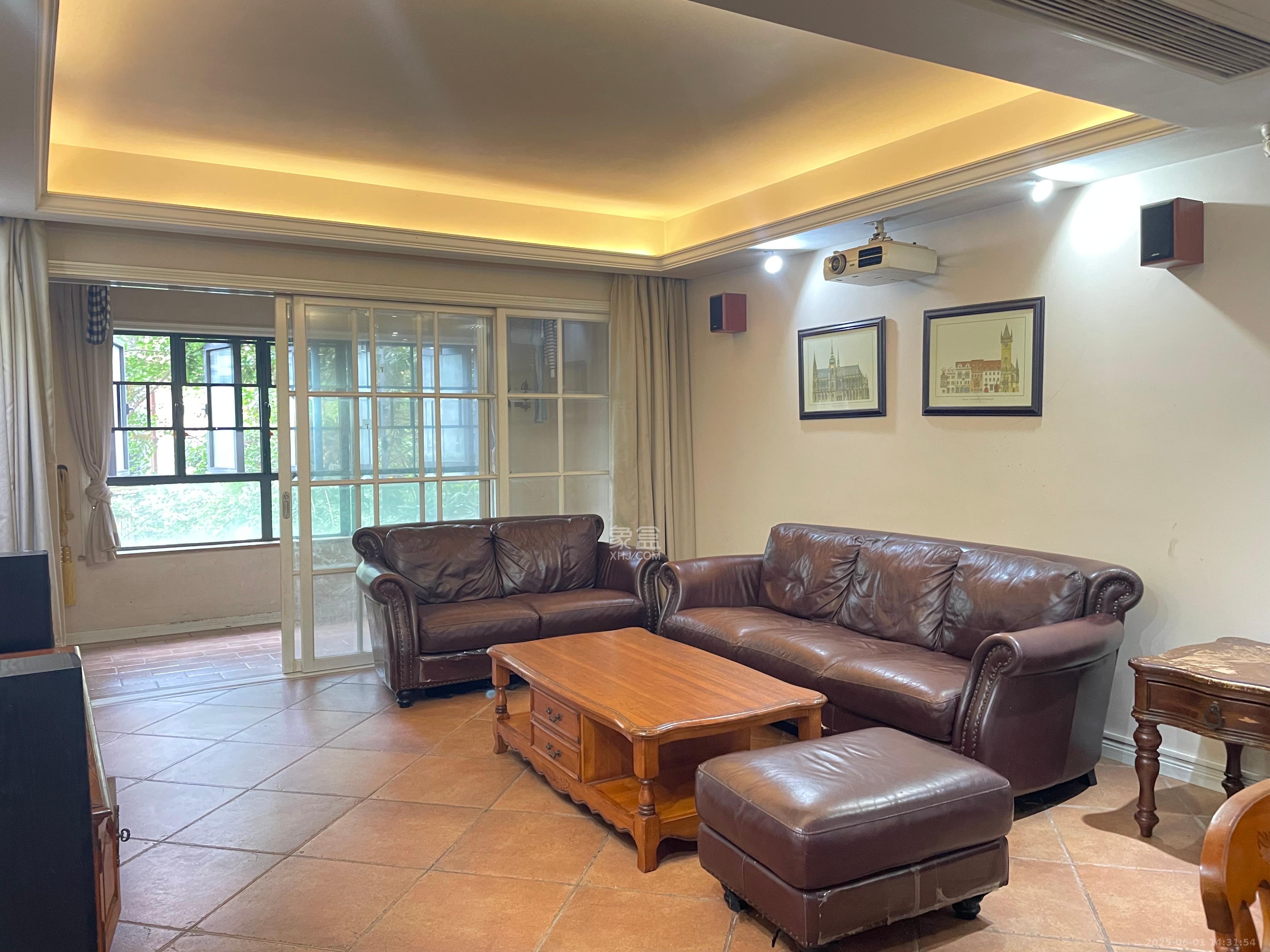 托斯卡纳洋房高层 4室2厅2卫 3500.0元/月 托斯卡纳洋房高层 4室2厅2卫 3500.0元/月室内图