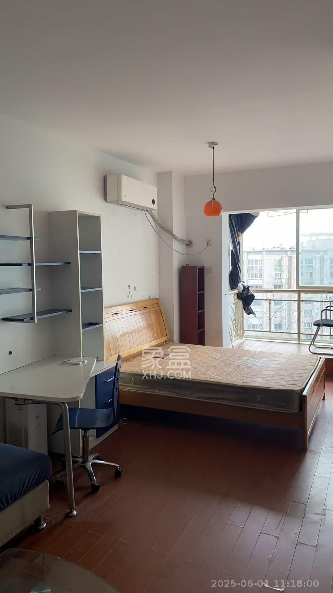 时代先锋 1室1厅1卫 1400.0元/月 时代先锋 1室1厅1卫 1400.0元/月室内图