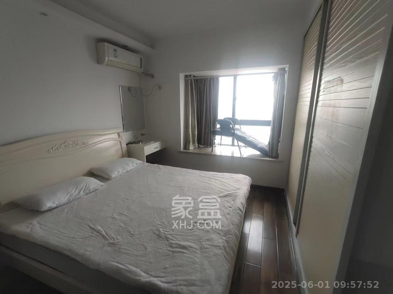 曙光领峰（曙光家园）  1室1厅1卫    1800.0元/月室内图