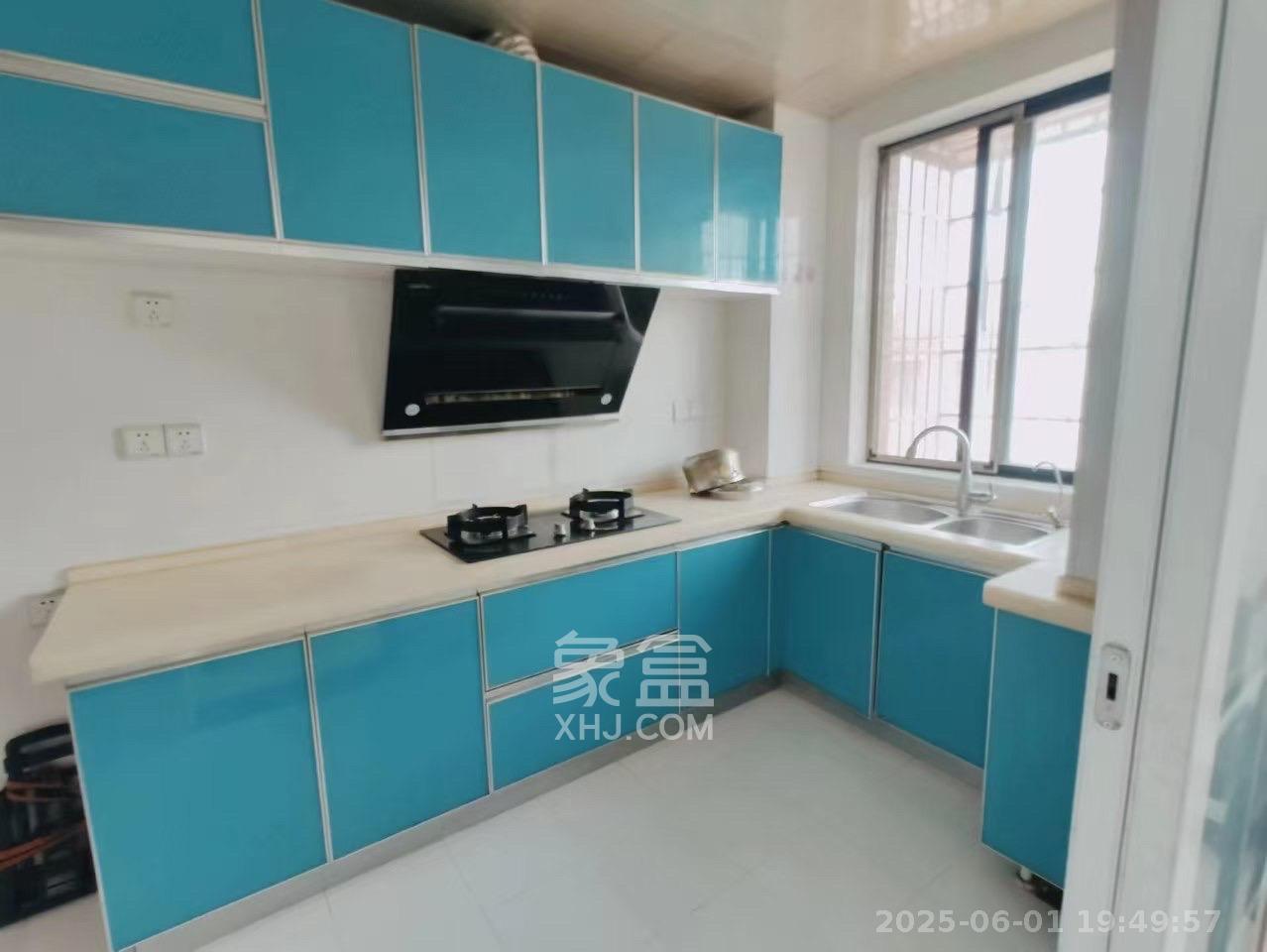加加大街（华景苑）  3室2厅2卫   3000.00元/月室内图