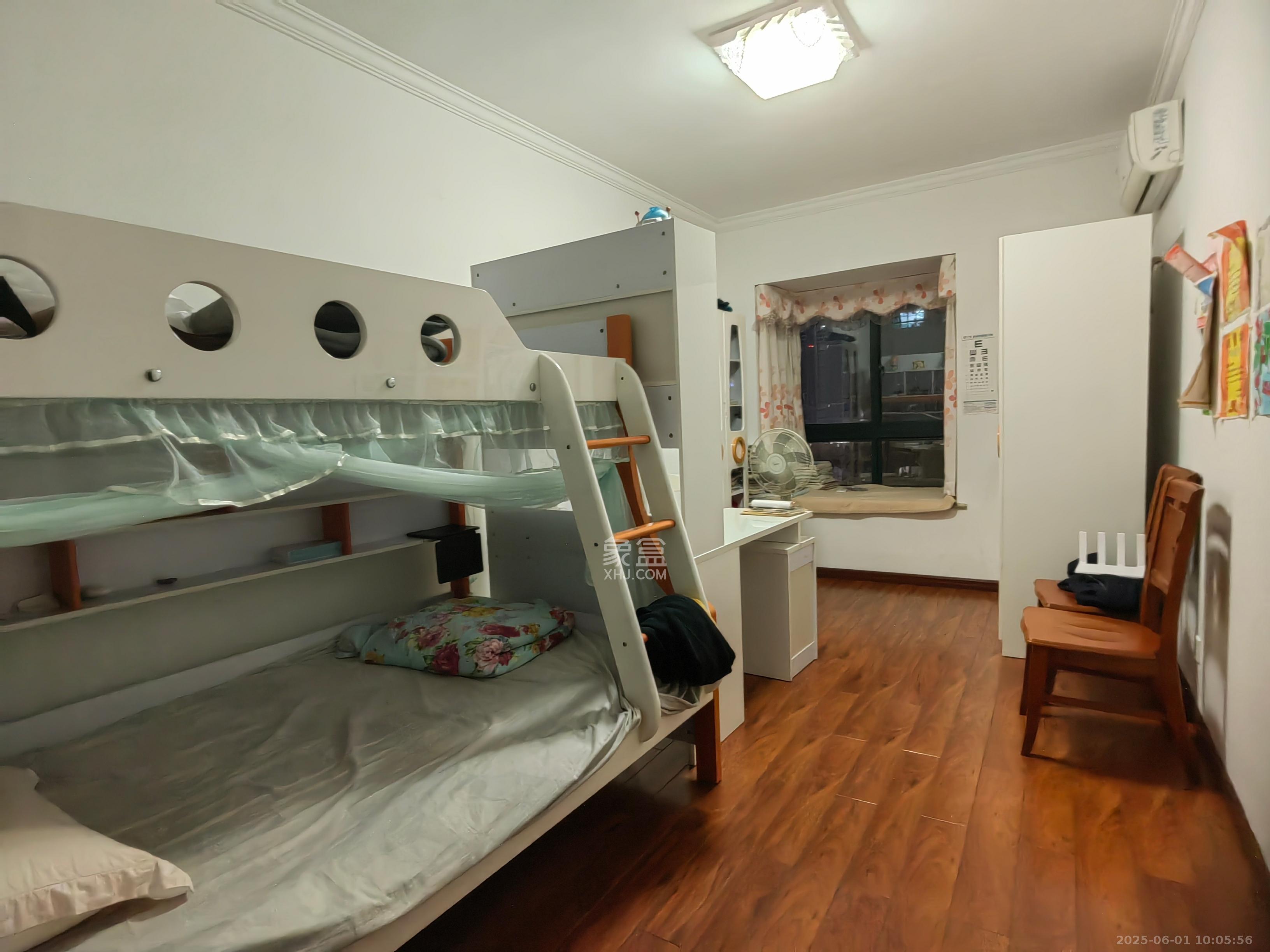 东玺门 4室2厅2卫 3800.0元/月 东玺门 4室2厅2卫 3800.0元/月室内图