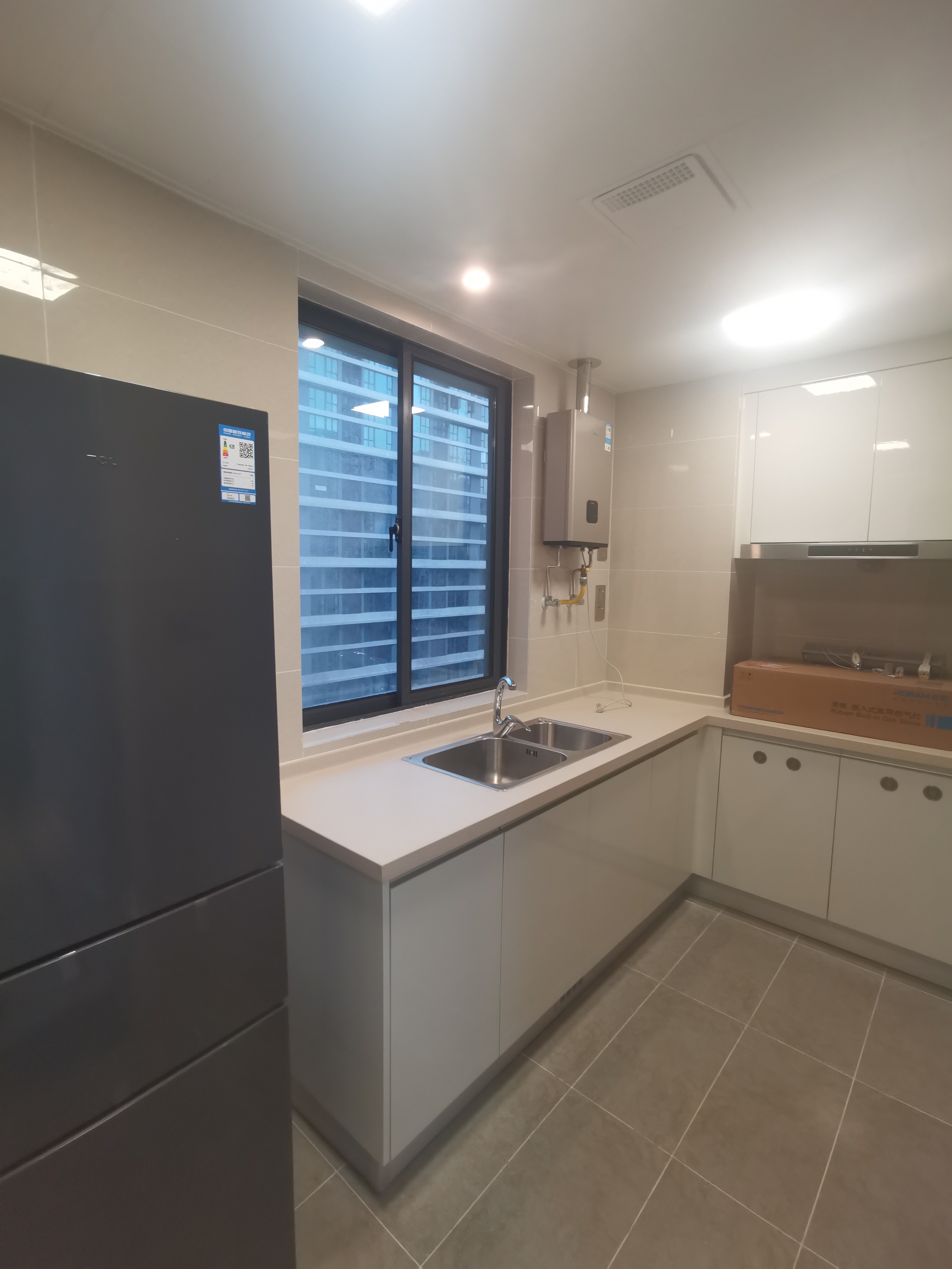 大华锦绣海岸四期 3室2厅2卫 2800.0元/月 大华锦绣海岸四期 3室2厅2卫 2800.0元/月室内图