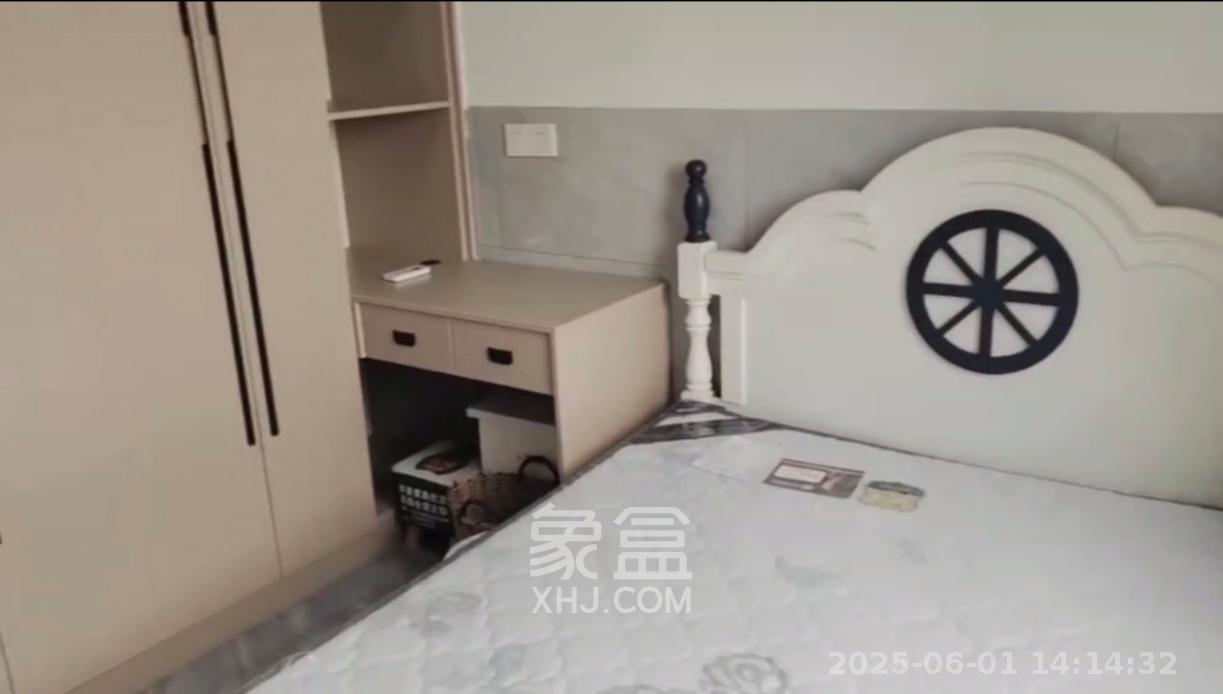 燕珑新寓  1室1厅1卫   1700.00元/月室内图