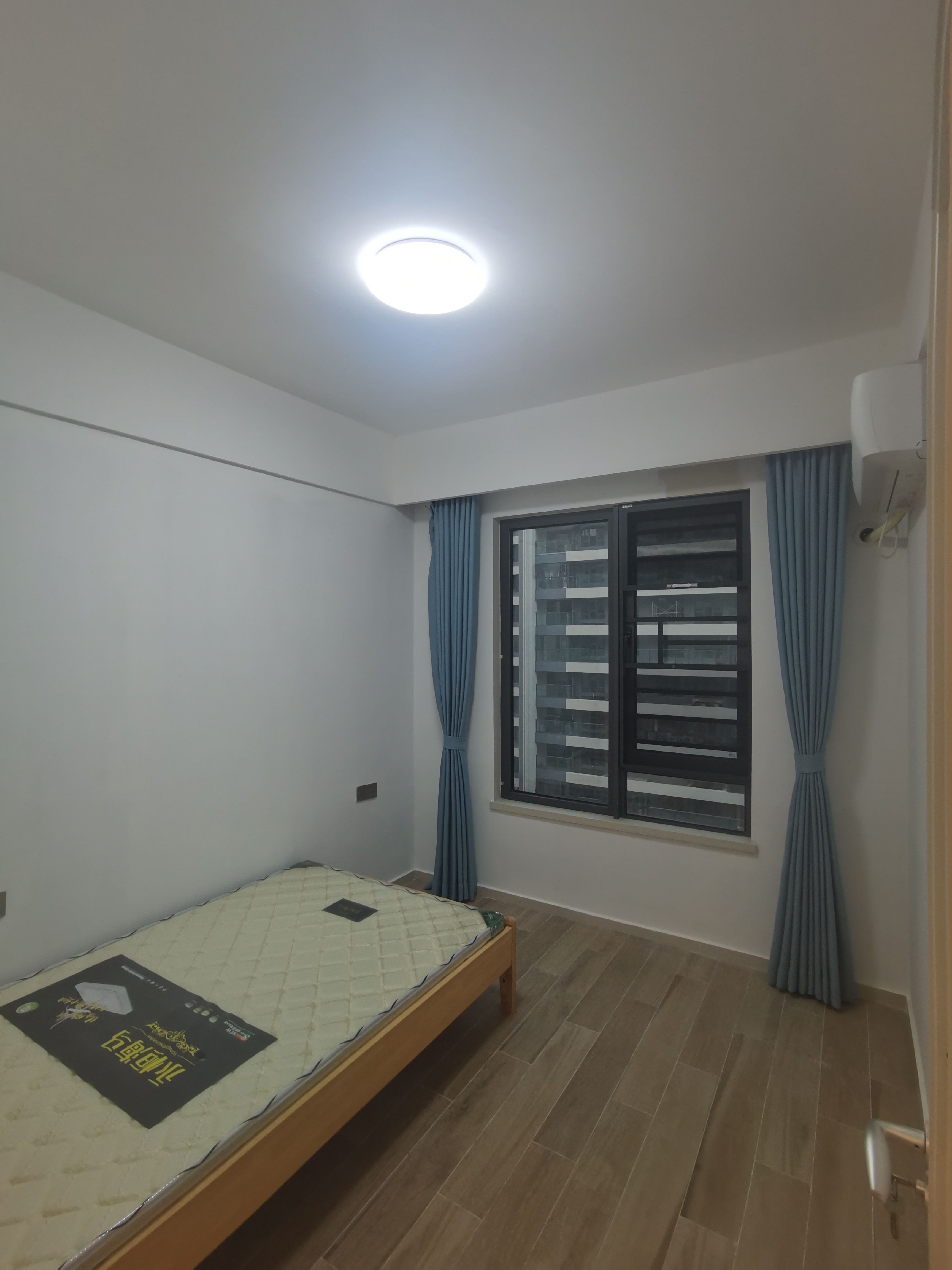 大华锦绣海岸四期 3室2厅2卫 2800.0元/月 大华锦绣海岸四期 3室2厅2卫 2800.0元/月户型图