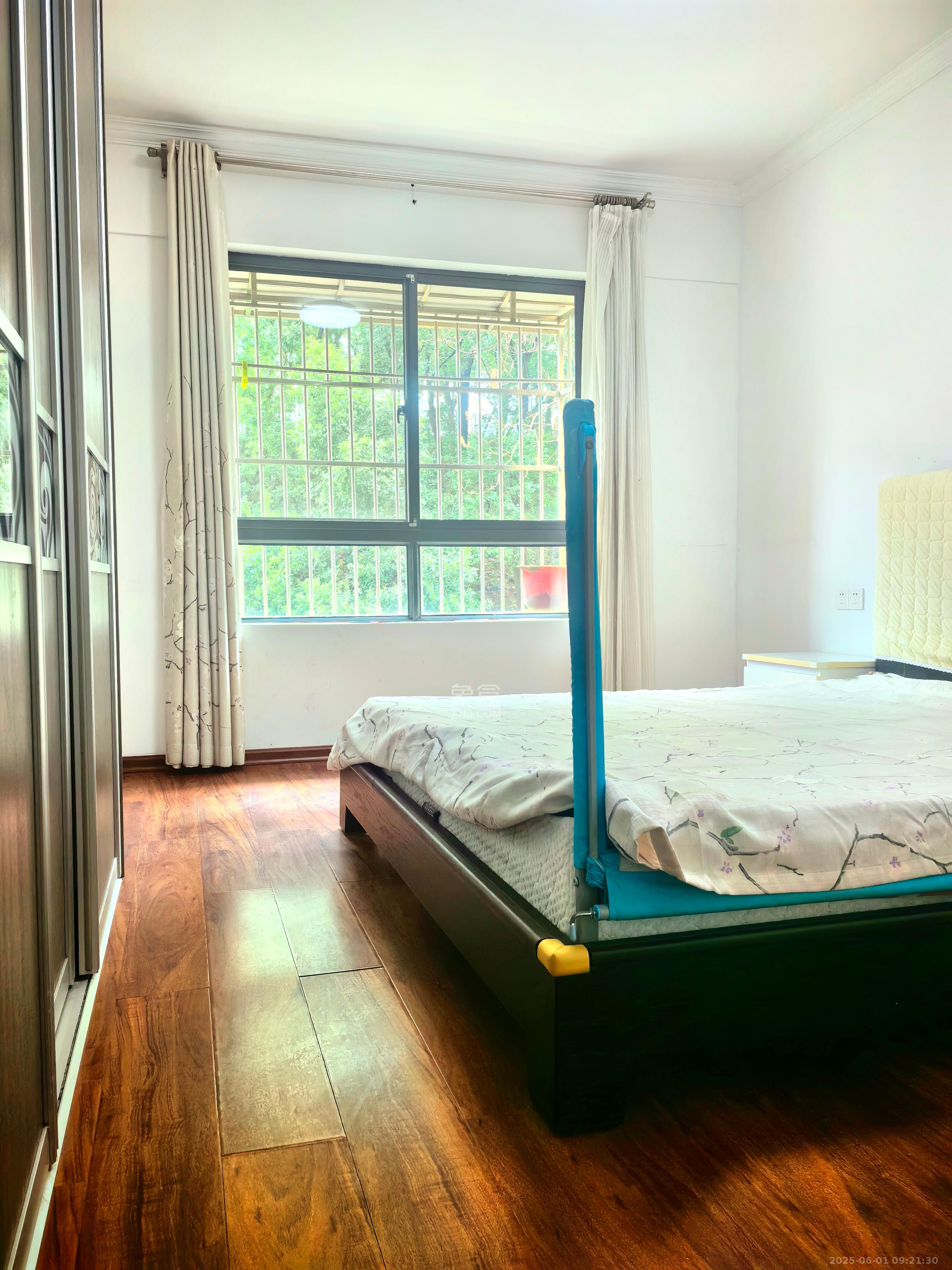 优山美地 3室2厅2卫 2600.0元/月 优山美地 3室2厅2卫 2600.0元/月室内图