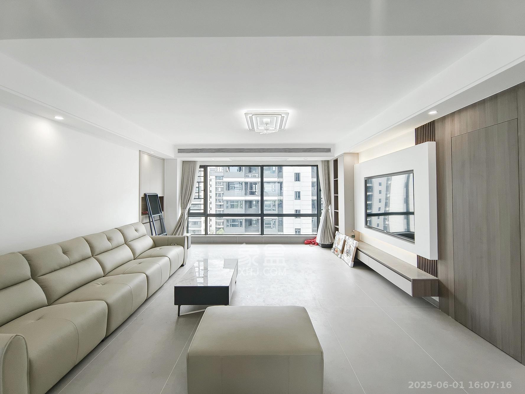 爱情天骄府 3室2厅2卫 160.0万 爱情天骄府 3室2厅2卫 160.0万其他