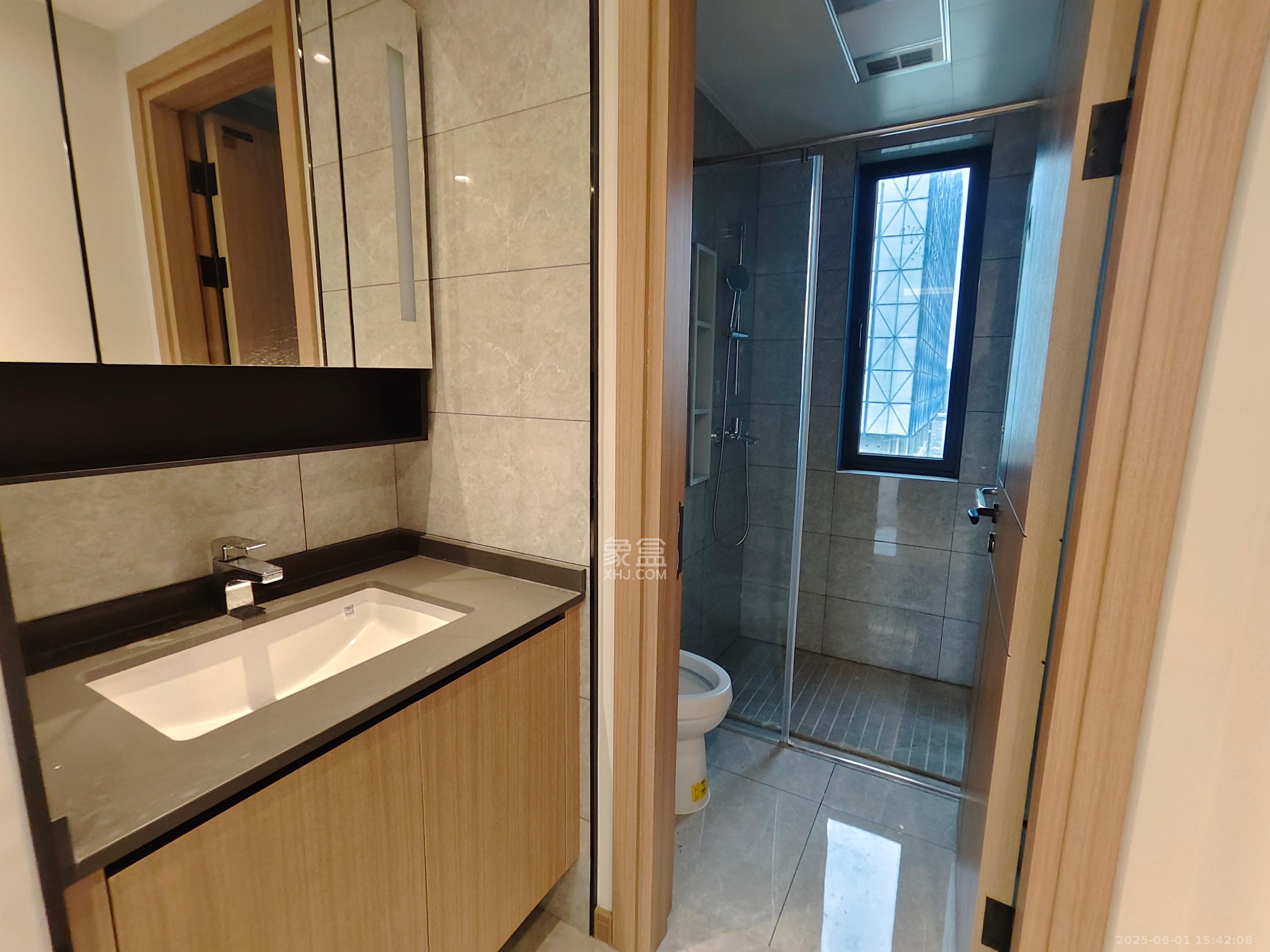 爱家当代境  4室2厅1卫   3600.00元/月室内图