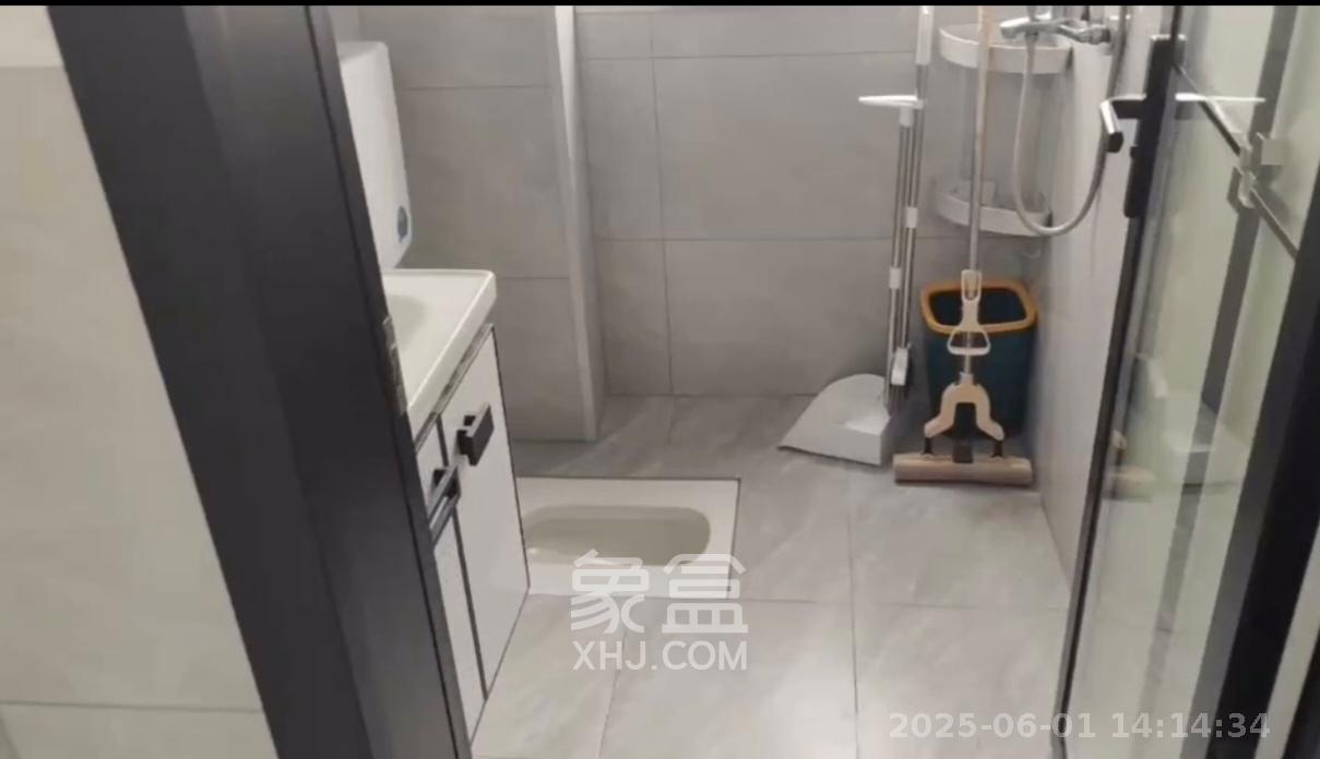 燕珑新寓  1室1厅1卫   1700.00元/月室内图