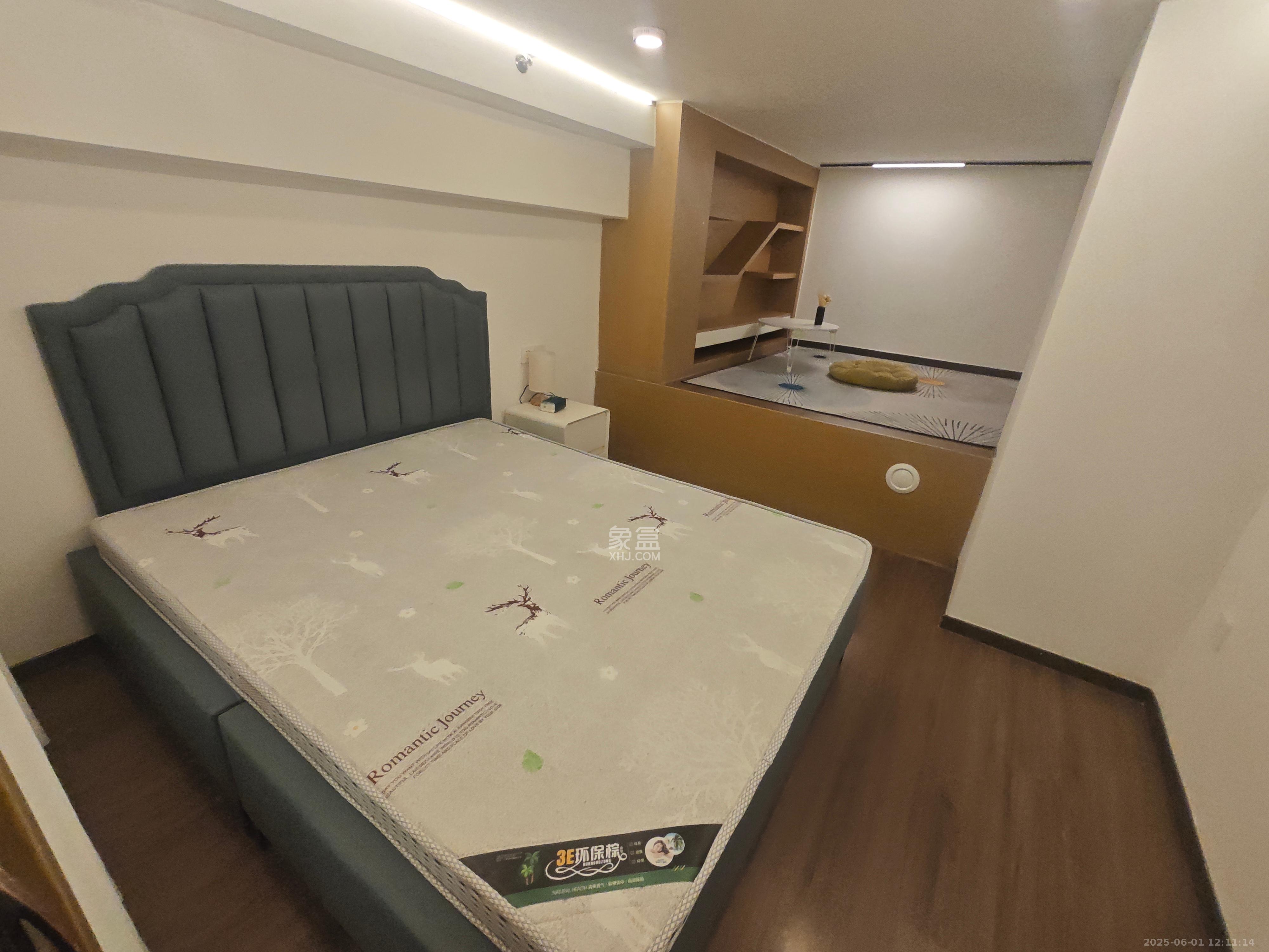 敬天广场  1室0厅0卫   3200.00元/月室内图