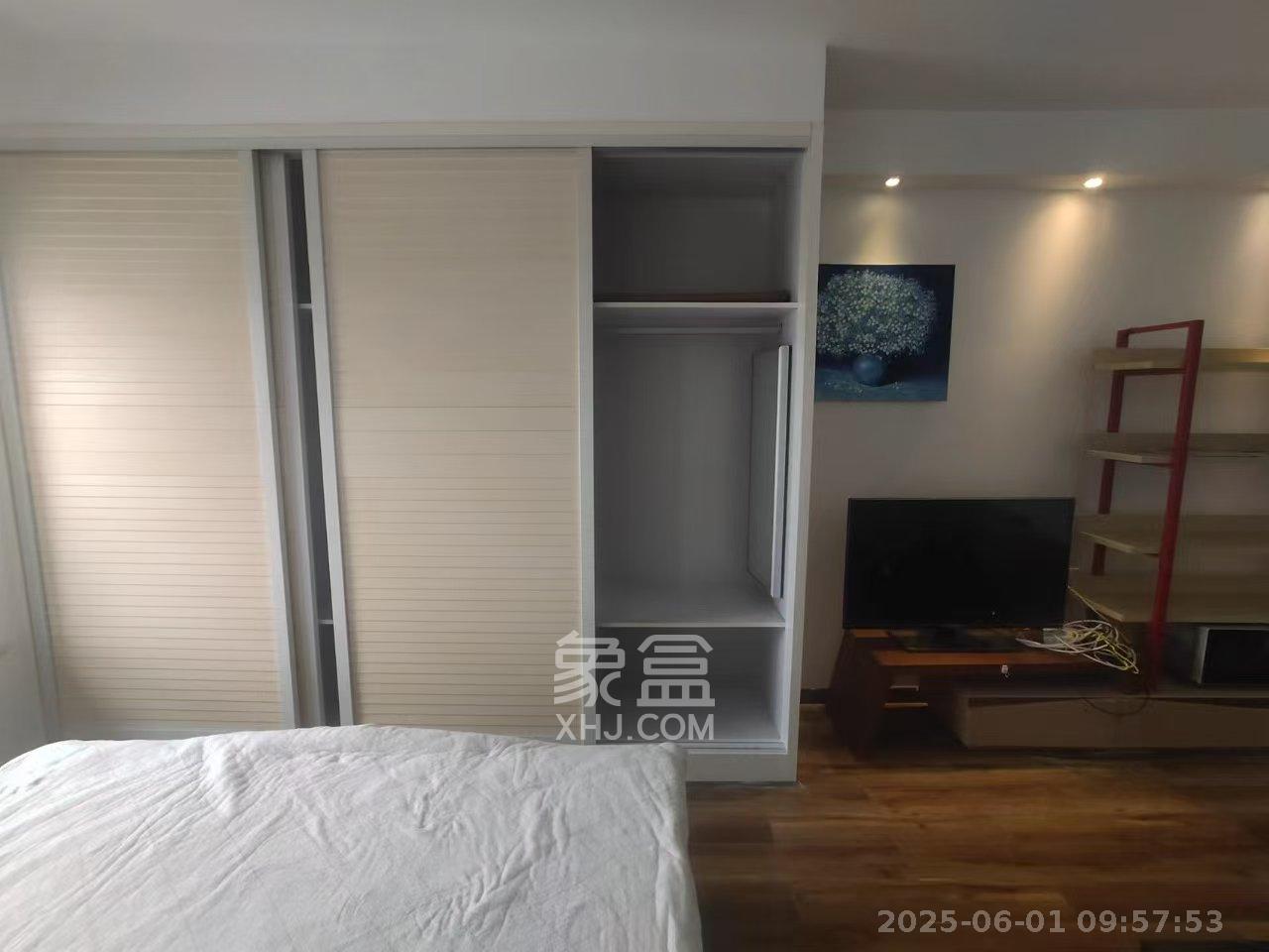 曙光领峰(曙光家园)  1室1厅1卫    1800.0元/月 曙光领峰(曙光家园)  1室1厅1卫    1800.0元/月室内图