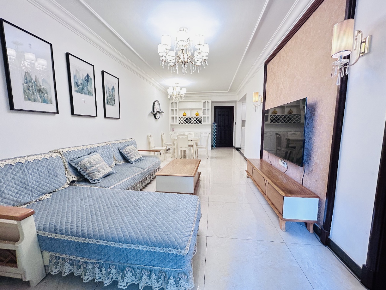 恒大绿洲 2室2厅1卫 1800.0元/月 恒大绿洲 2室2厅1卫 1800.0元/月室内图