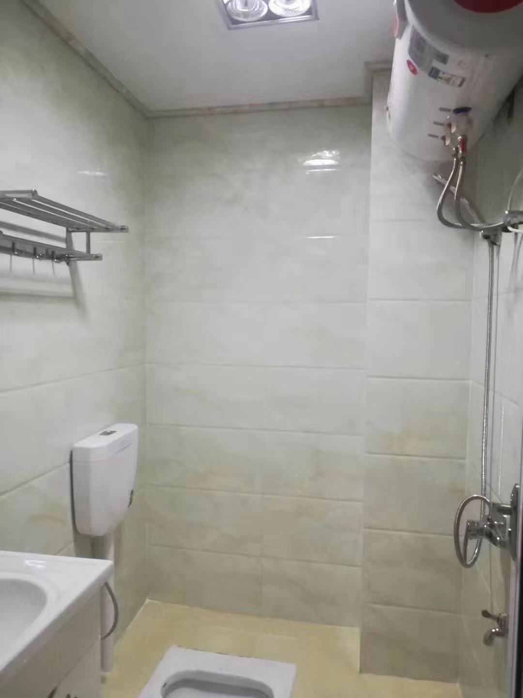 金塘小区  1室1厅1卫    850.0元/月 金塘小区  1室1厅1卫    850.0元/月室内图