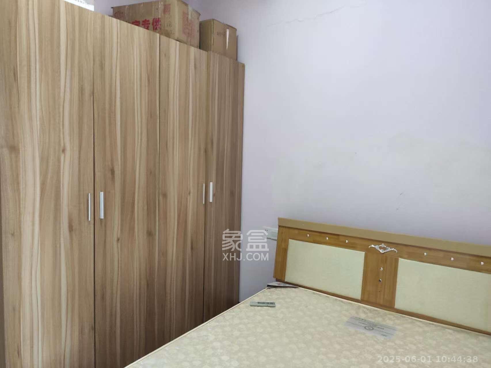莱茵城  2室2厅1卫    1800.0元/月室内图