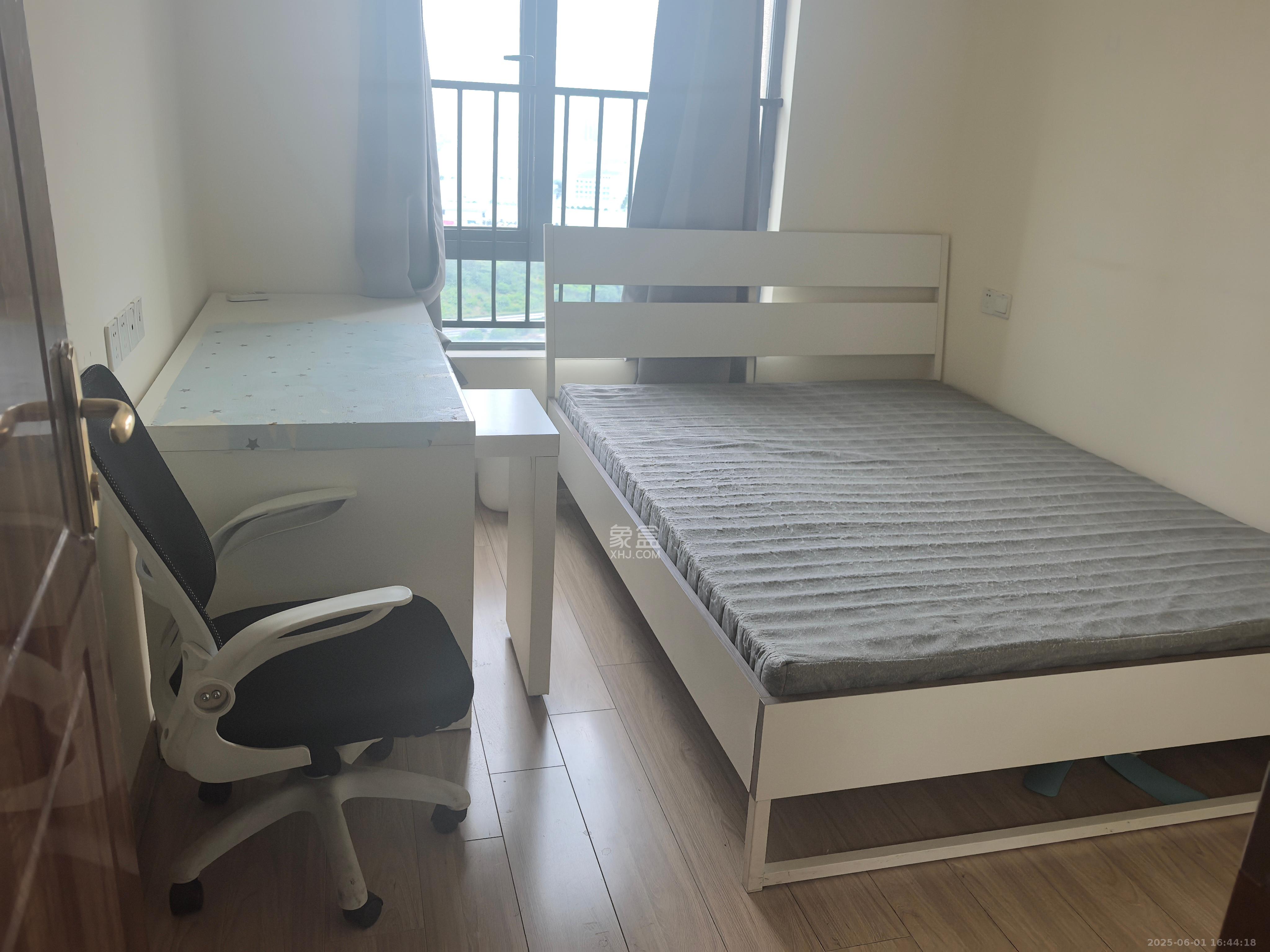 碧桂园南城首府（东宸林海）  3室2厅2卫   2400.00元/月室内图