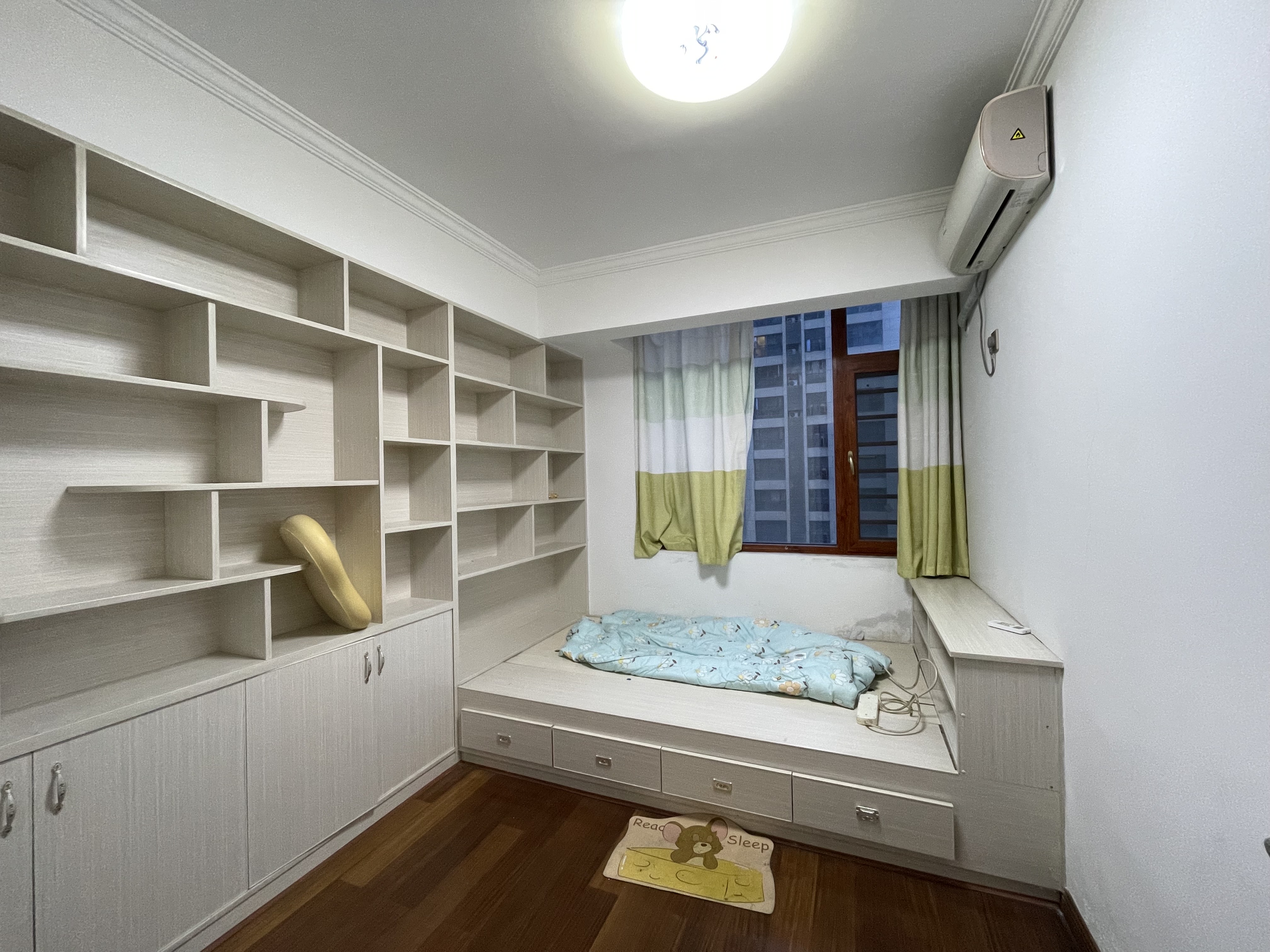 五江碧桂园城市广场 4室2厅2卫 2500.0元/月 五江碧桂园城市广场 4室2厅2卫 2500.0元/月室内图