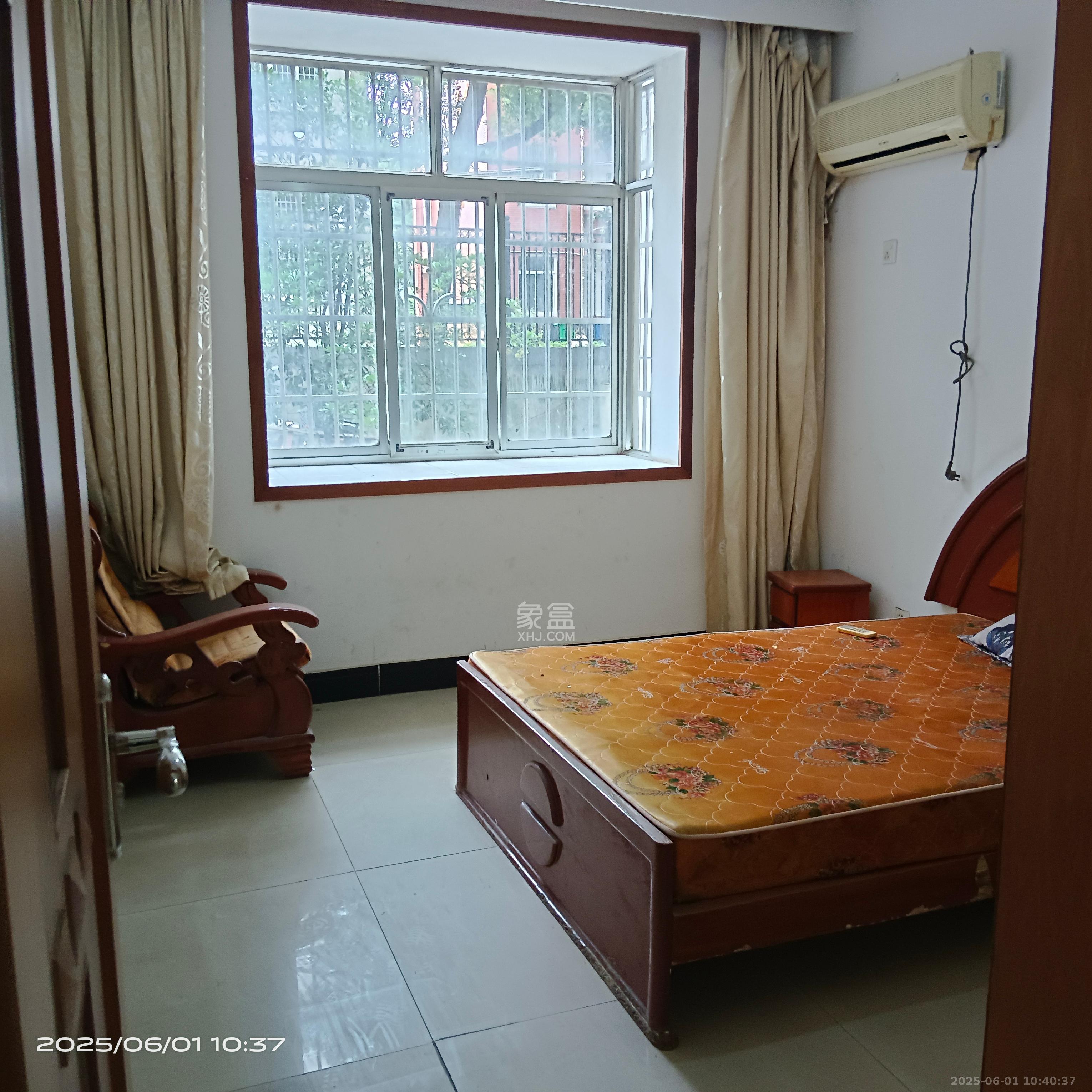 滨湖小区(湖南农业大学) 3室2厅1卫 2200.0元/月 滨湖小区(湖南农业大学) 3室2厅1卫 2200.0元/月室内图