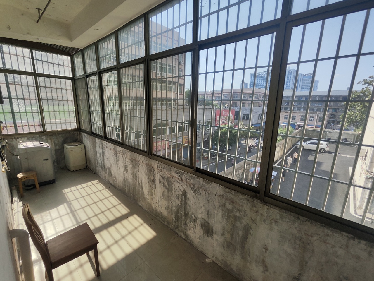 东贸街老国土局 3室2厅1卫 1200.0元/月 东贸街老国土局 3室2厅1卫 1200.0元/月室内图