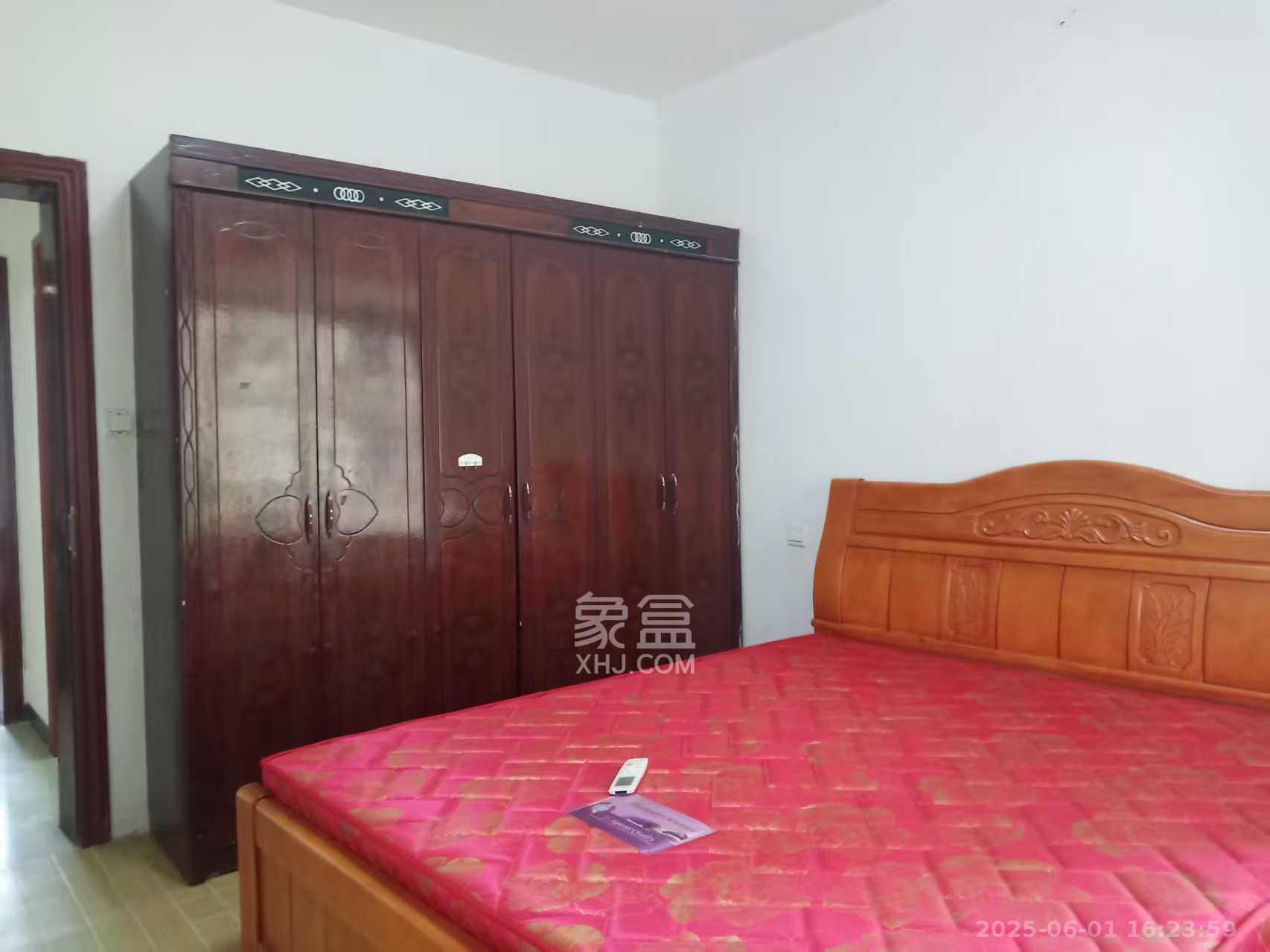 保利麓谷林语D区  3室2厅1卫    1600.0元/月 保利麓谷林语D区  3室2厅1卫    1600.0元/月室内图