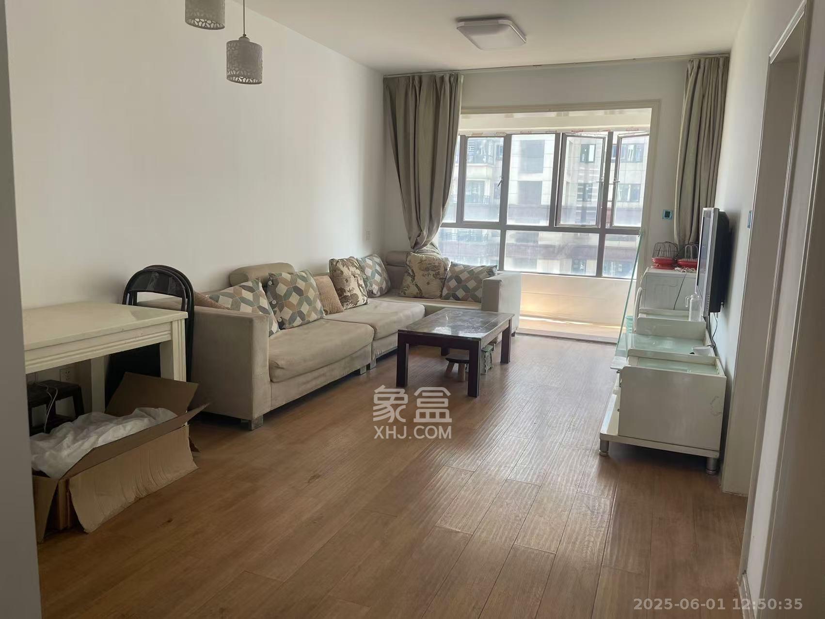 山语城三期 3室2厅1卫 1800.0元/月 山语城三期 3室2厅1卫 1800.0元/月室内图