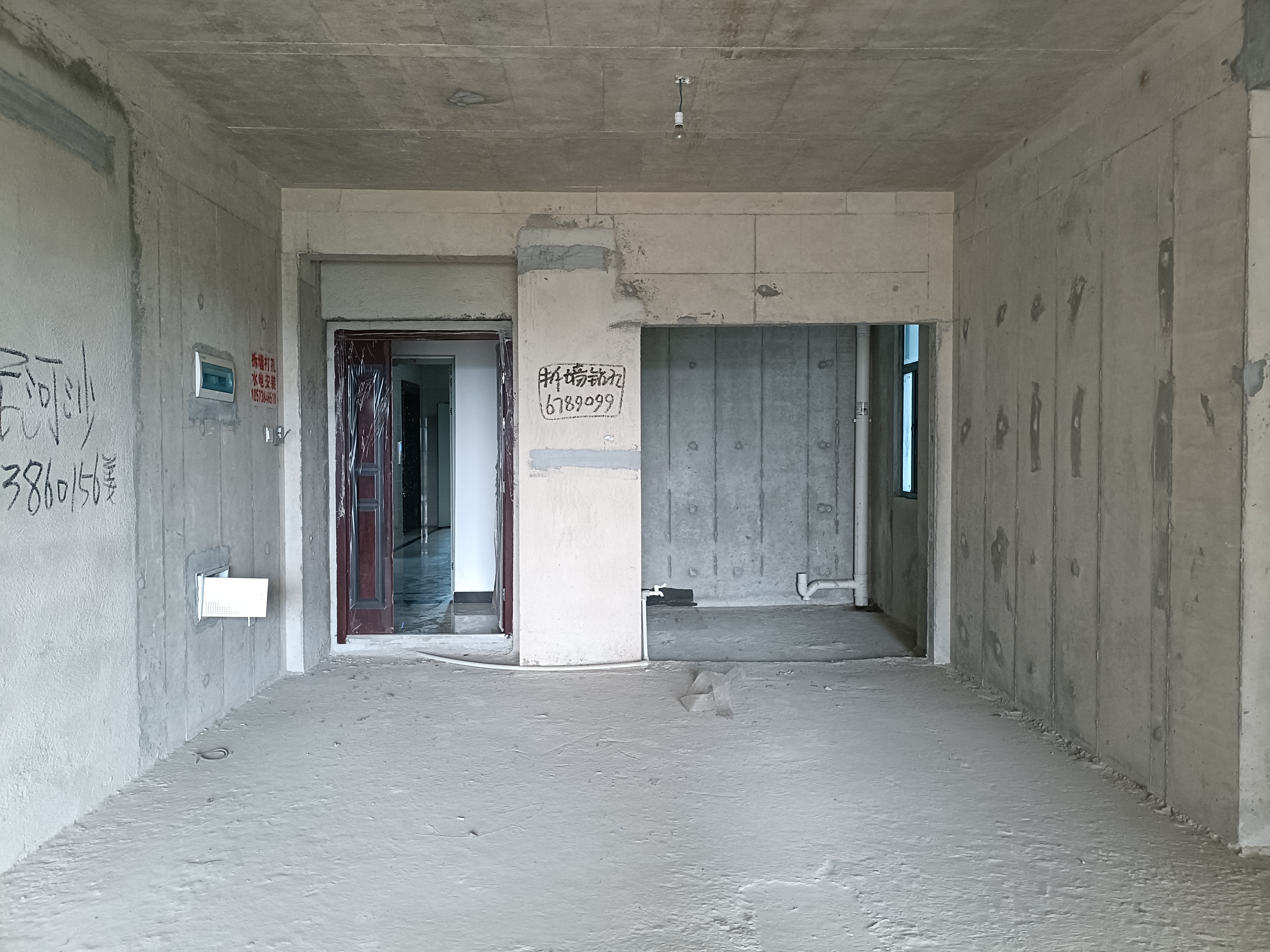 中甸.上河郡 3室2厅2卫 49.98万 中甸.上河郡 3室2厅2卫 49.98万客厅