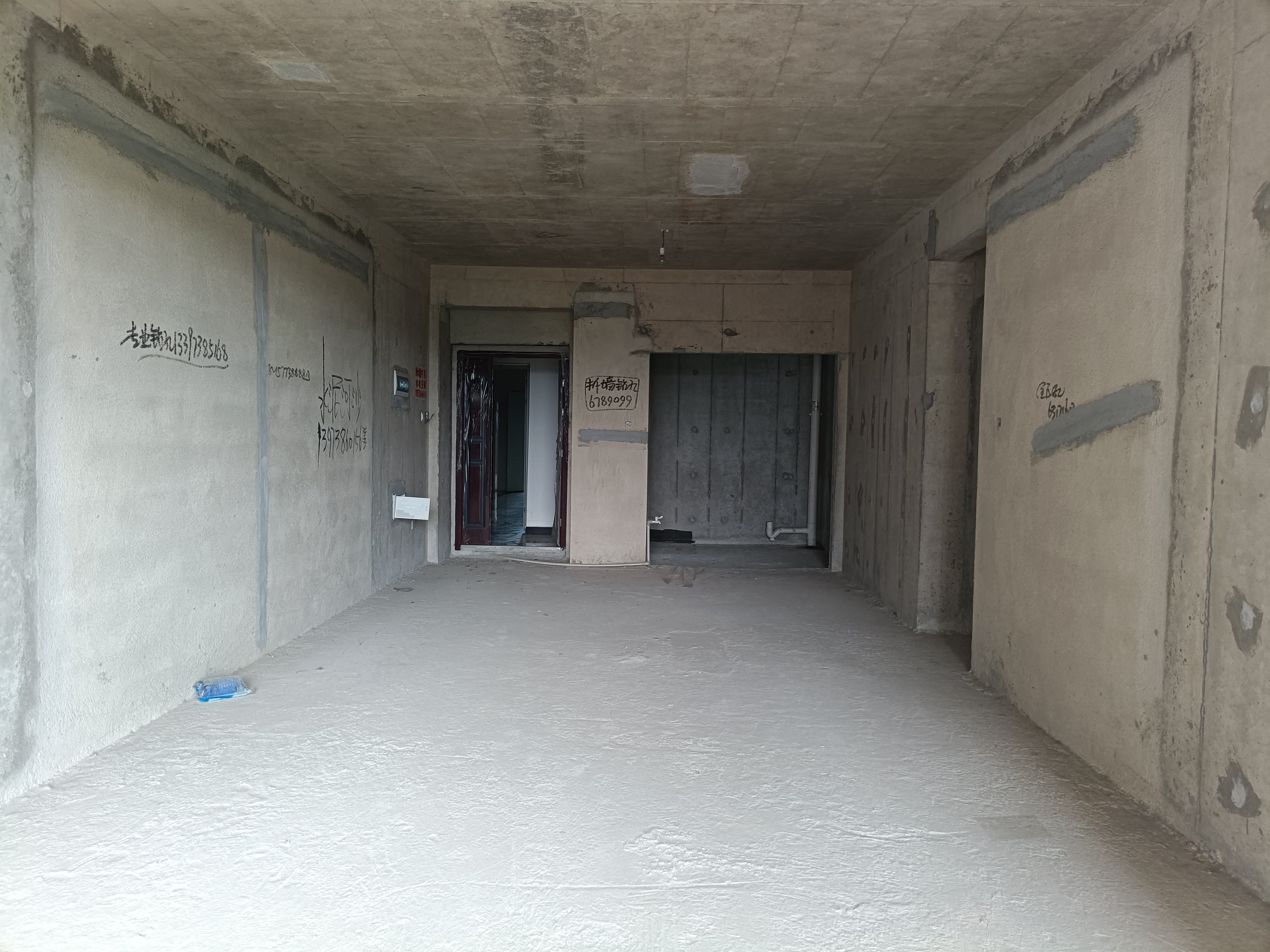 中甸.上河郡 3室2厅2卫 49.98万 中甸.上河郡 3室2厅2卫 49.98万客厅