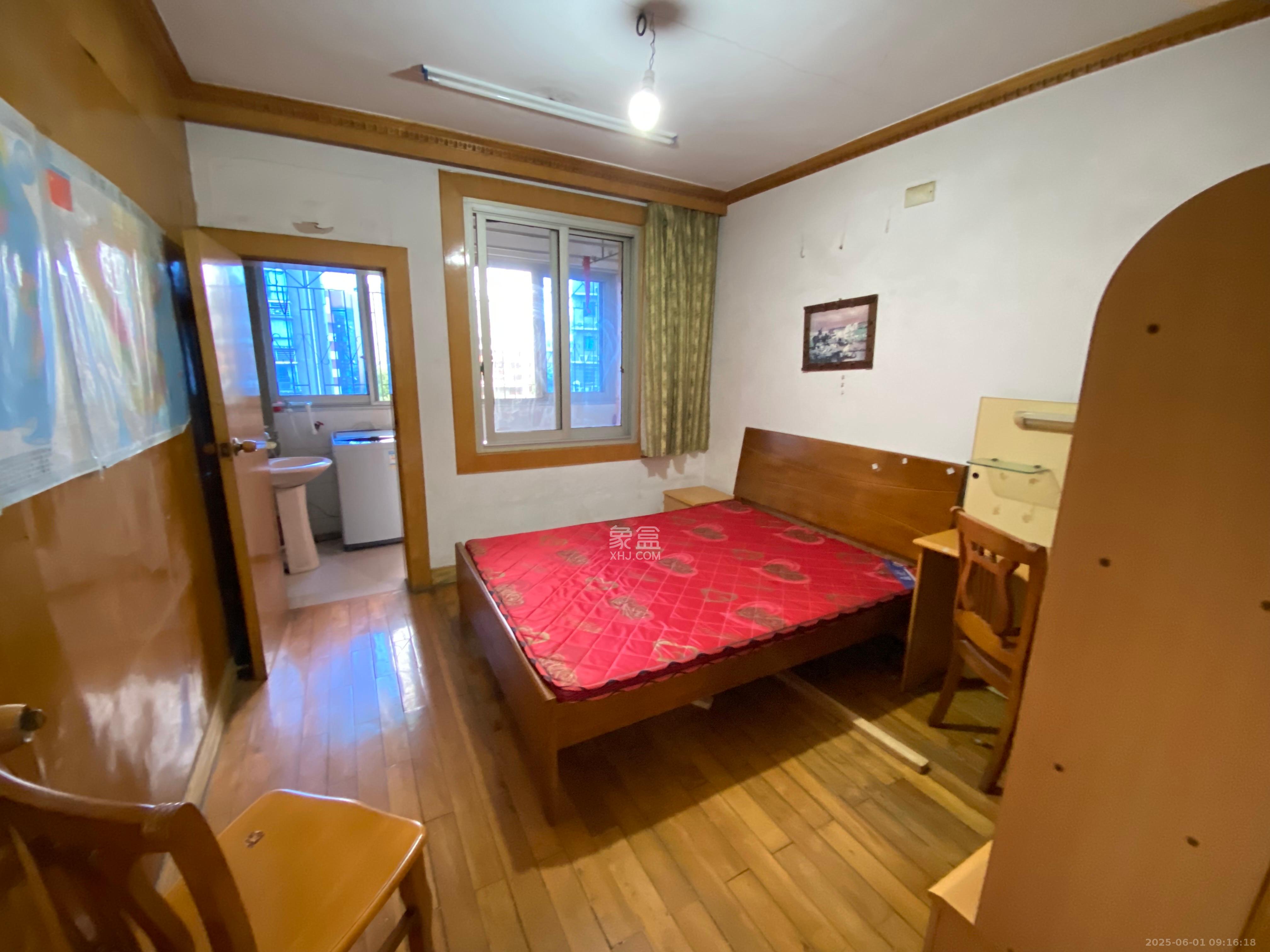 湘江航运宿舍  3室2厅1卫    2000.0元/月 湘江航运宿舍  3室2厅1卫    2000.0元/月室内图